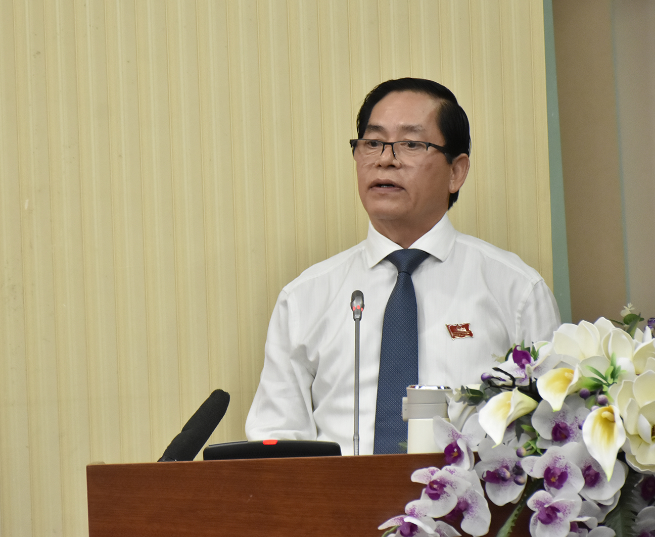 Ông Phạm Viết Thanh, Ủy viên Trung ương Đảng, Bí thư Tỉnh ủy, Chủ tịch HĐND tỉnh phát biểu kết luận kỳ họp.