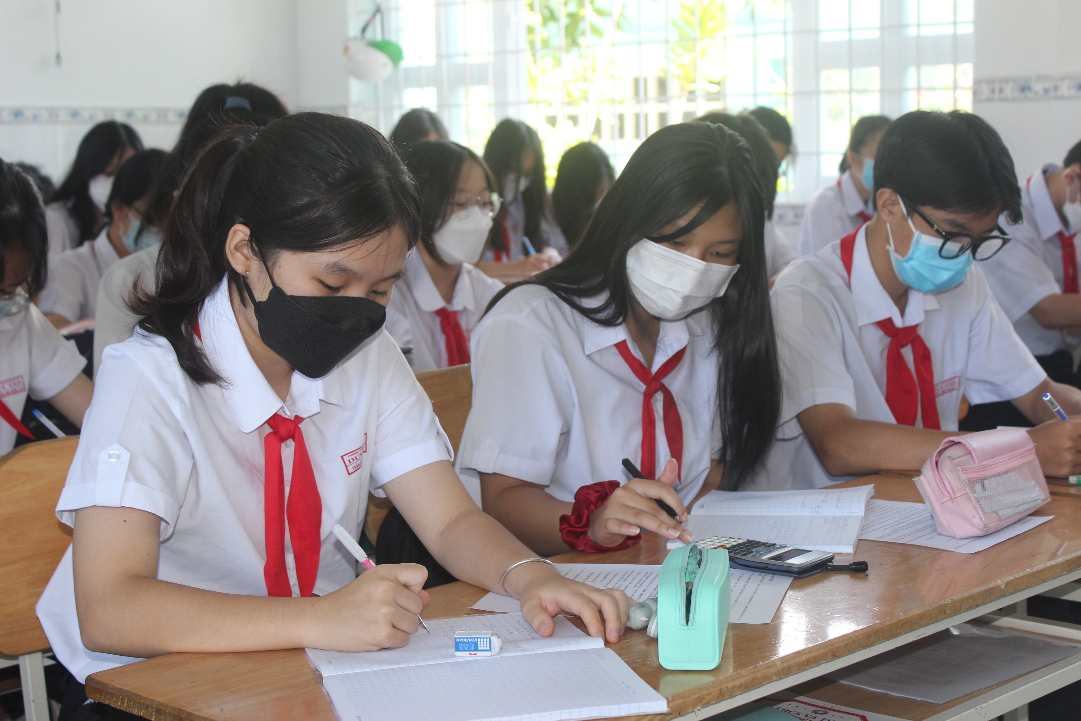 HS lớp 9.7 Trường THPT Duy Tân (TP. Vũng Tàu) gấp rút ôn tập chuẩn bị cho kỳ thi tuyển sinh lớp 10 diễn ra vào đầu tháng 6.