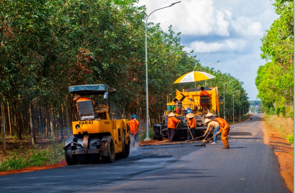 Xây dựng công trình giao thông nông thôn mới trên địa bàn huyện Xuyên Mộc.