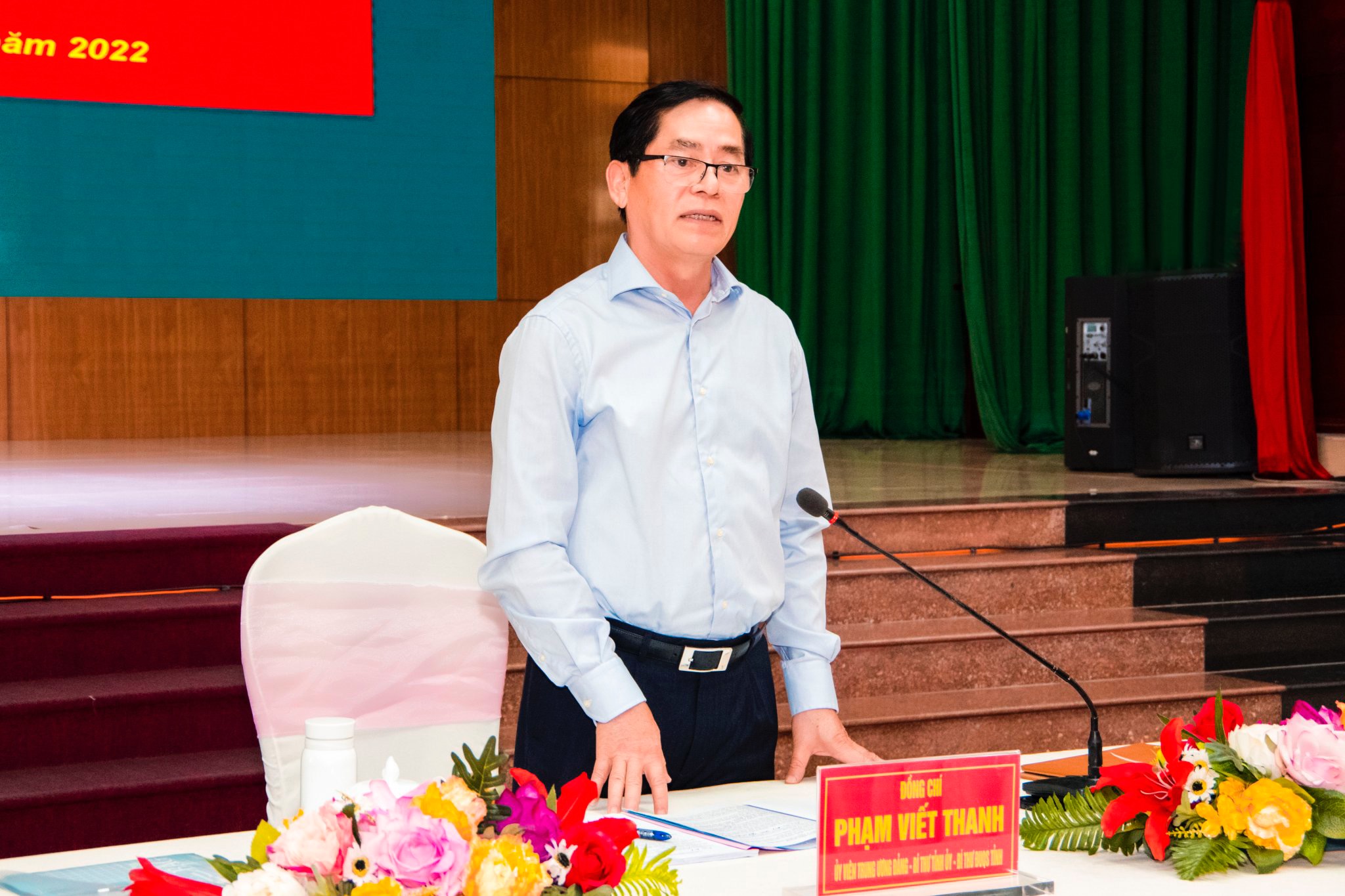 Ông Phạm Viết Thanh, Ủy viên Trung ương Đảng, Bí thư Tỉnh ủy, Bí thư Đảng ủy Quân sự tỉnh phát biểu tại hội nghị.