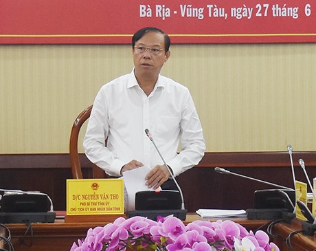 Ông Nguyễn Văn Thọ, Chủ tịch UBND tỉnh phát biểu chỉ đạo tại cuộc họp.