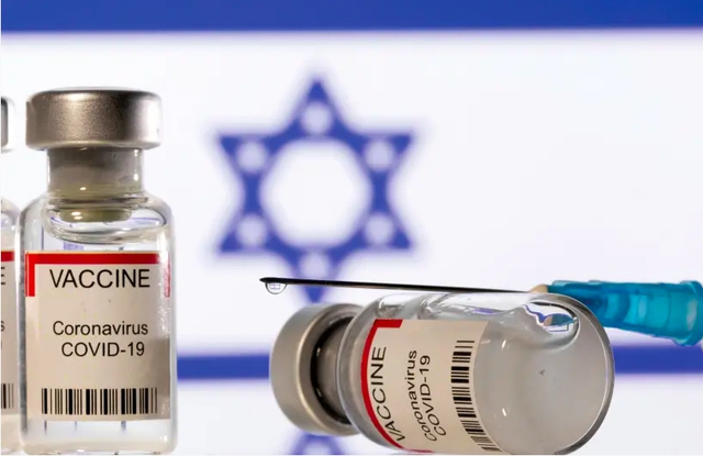 Mũi tiêm vaccine ngừa COVID-19 thứ tư được chứng minh có khả năng cứu sống người bệnh và giảm nguy cơ nhập viện cấp tính (ảnh minh họa)