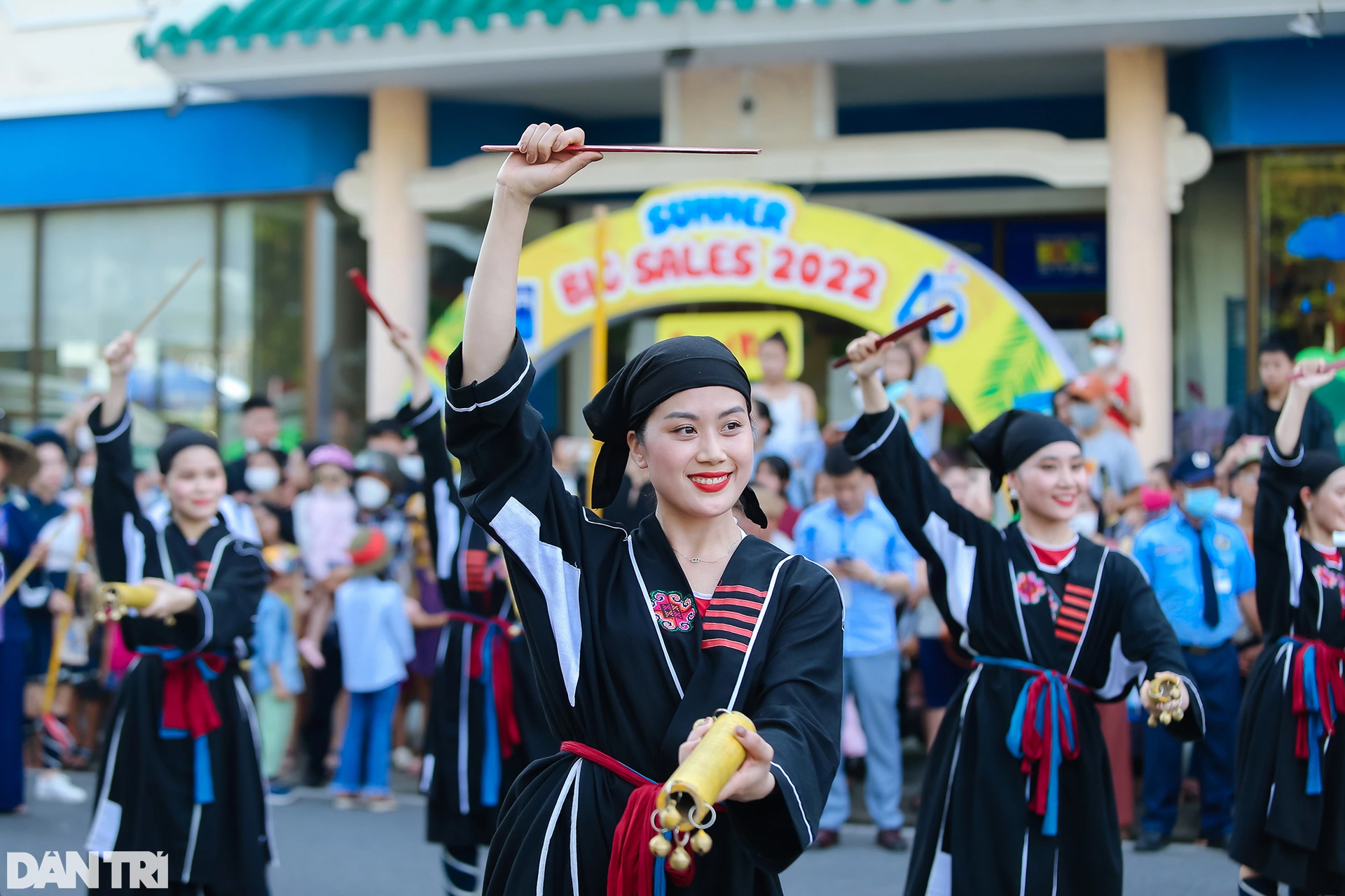 Trong các kỳ Festival vừa qua, chương trình lễ hội đường phố là một trong những sự kiện được công chúng chờ đón. 