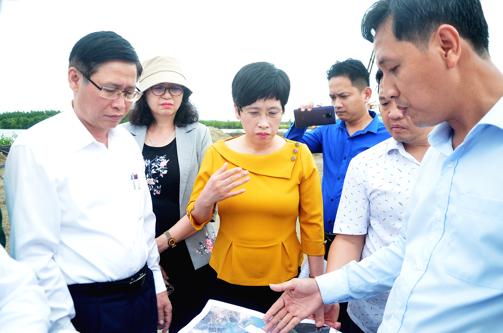 Tổ công tác Đoàn Giám sát của Quốc hội khảo sát tại Dự án Cảng Quốc tế Sao Biển (phường Mỹ Xuân, TX. Phú Mỹ), do Công ty CP Cảng Quốc tế Sao Biển làm chủ đầu tư.