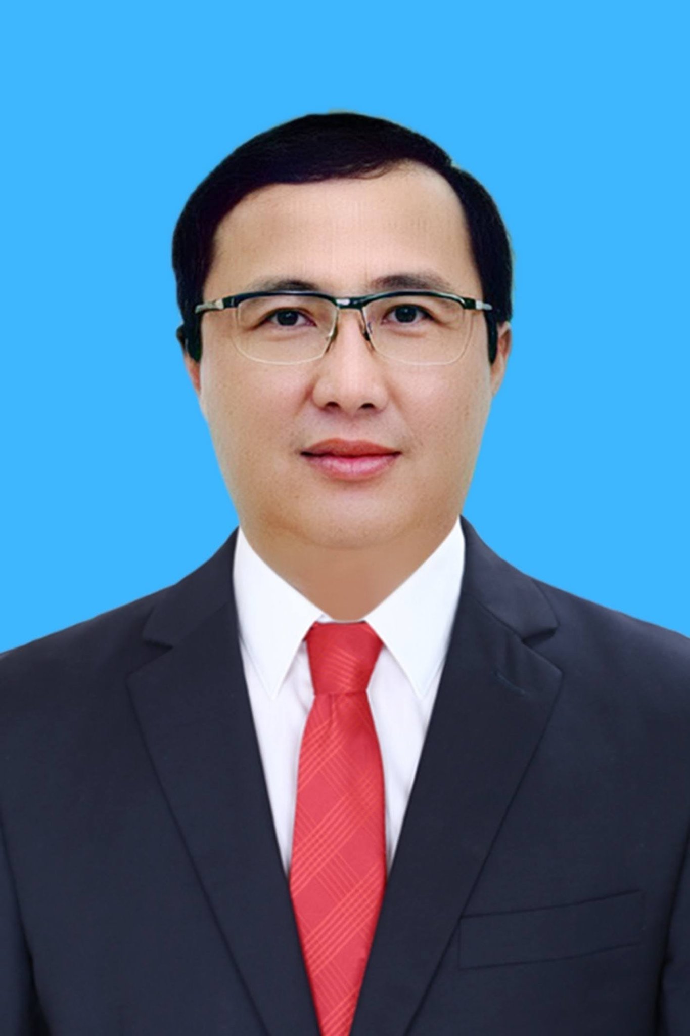 Ông Lê Hoàng Hải sinh ngày 4/10/1974, quê quán: TT. Phước Hải, huyện Đất Đỏ, tỉnh BR-VT. Trình độ chuyên môn: Thạc sĩ quản lý Thương mại và Kinh doanh, tiếng Anh trình độ C; Cao cấp lý luận chính trị.