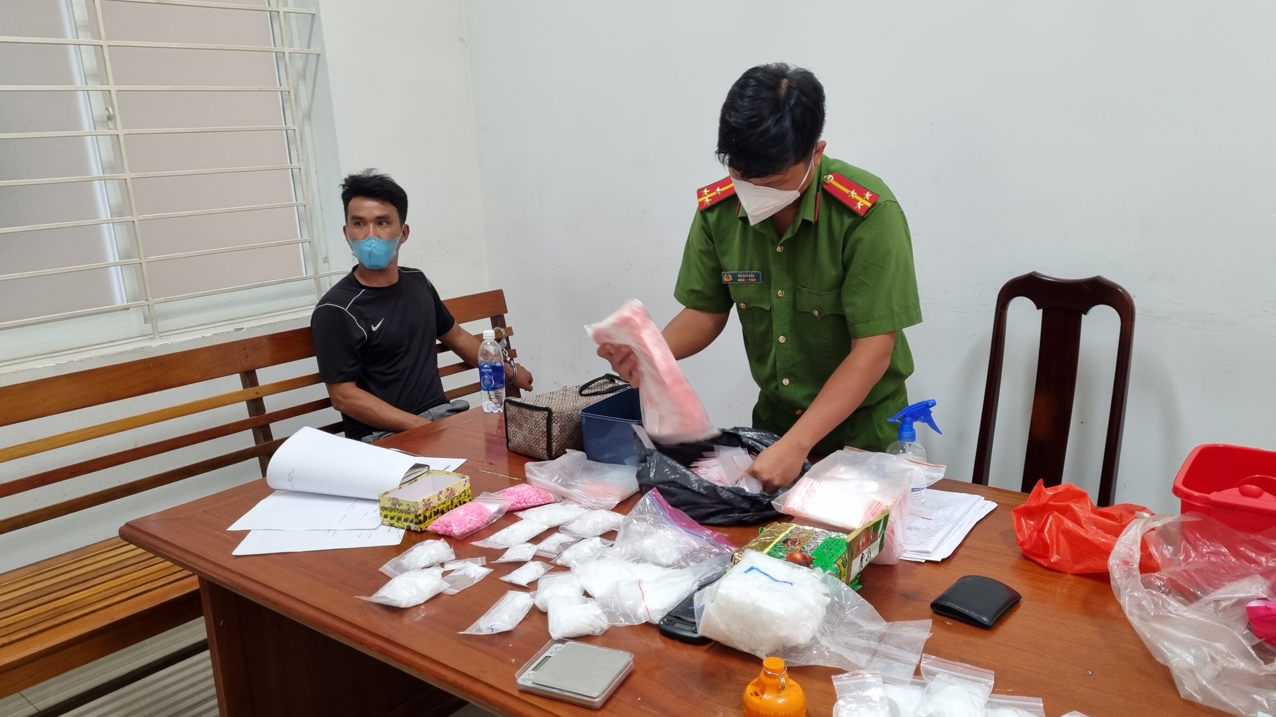Phòng Cảnh sát điều tra tội phạm về ma túy triệt phá nhiều đường dây ma túy lớn trong 6 tháng đầu năm 2022.