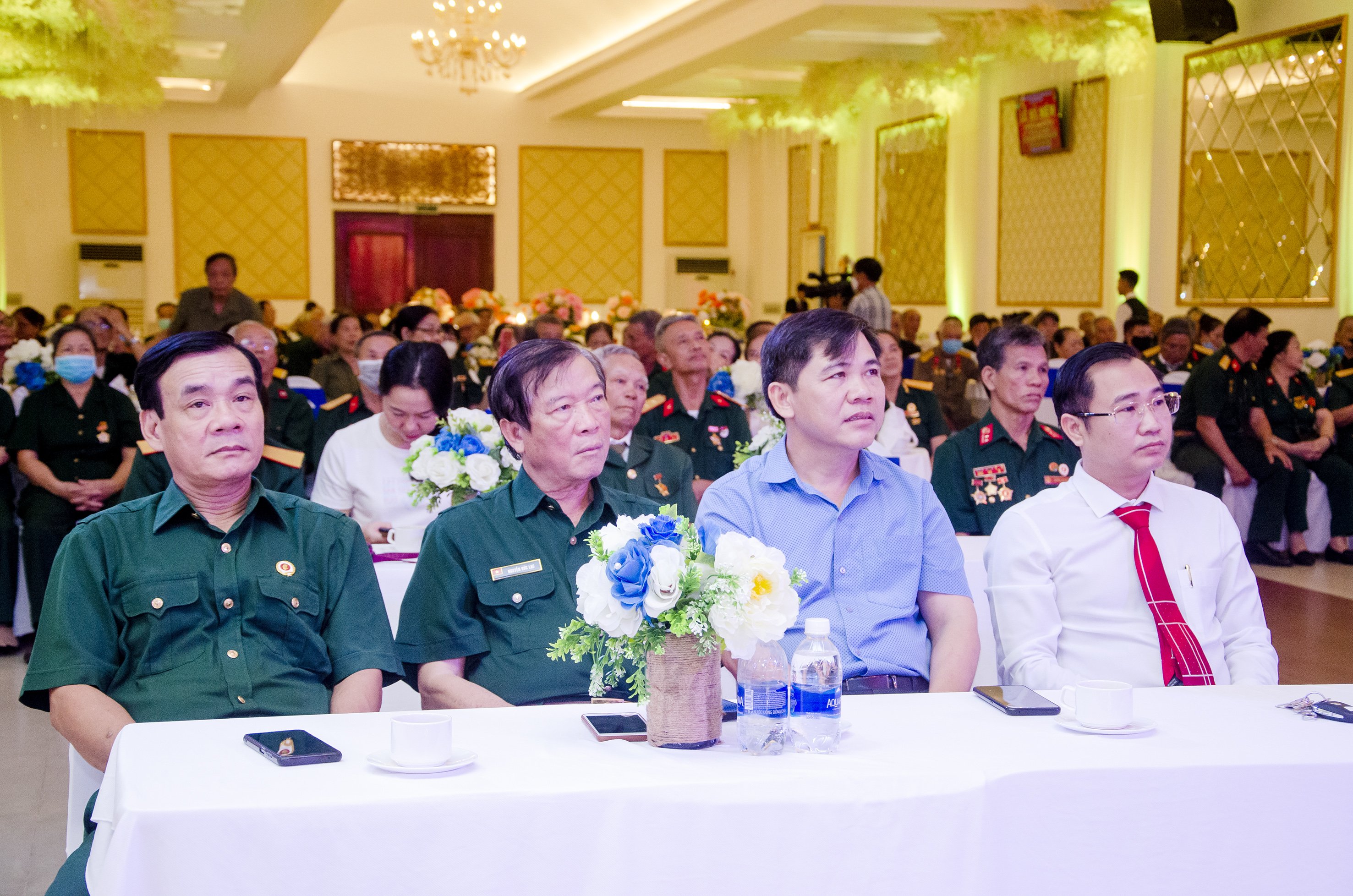 Một tiết mục văn nghệ ca ngợi Đảng, Bác Hồ và truyền thống bộ đội Trường Sơn tại lễ kỷ niệm.