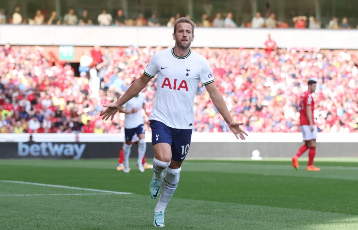 Harry Kane (Tottenham) có bàn thứ 200 và 201 trong sự nghiệp.
