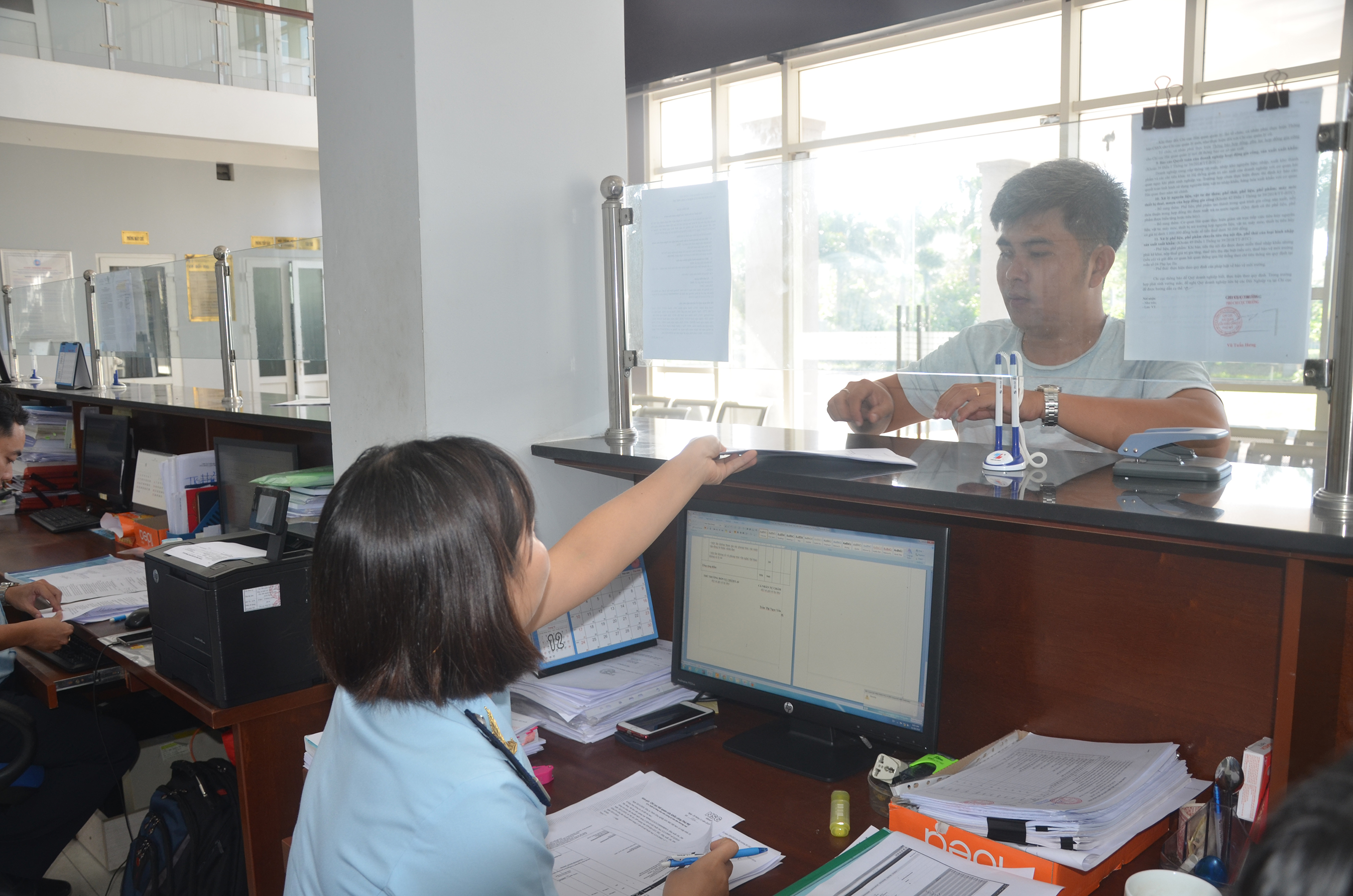  DN làm thủ tục hải quan tại Chi cục Hải quan cửa khẩu Cảng Phú Mỹ.