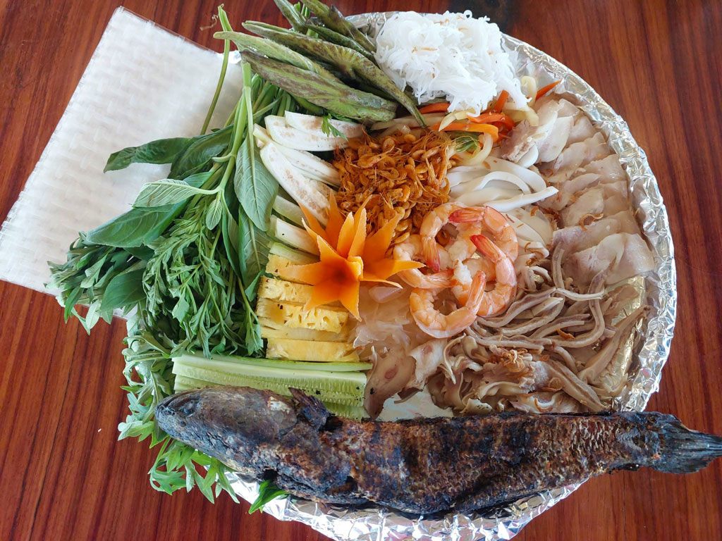 Từ món ăn đậm chất đồng quê, ngày nay, cá lóc nướng trui cuốn lá sen non trở thành món ăn chủ lực ở nhiều nhà hàng, khu du lịch,... để giới thiệu cùng thực khách gần xa.