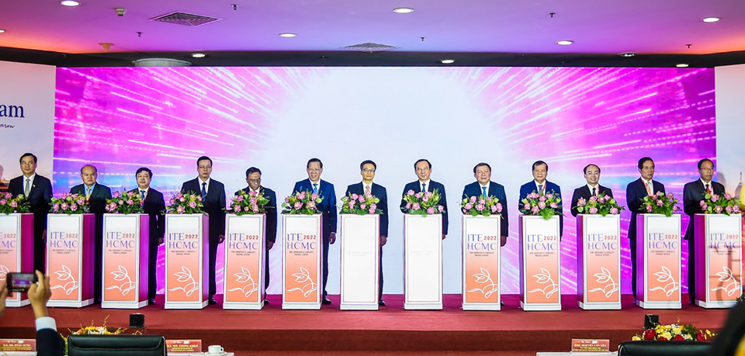 Nghi thức khai mạc Hội chợ ITE HCMC 2022 “Cùng vững bước, cùng đi lên” (Growing Forward Together).