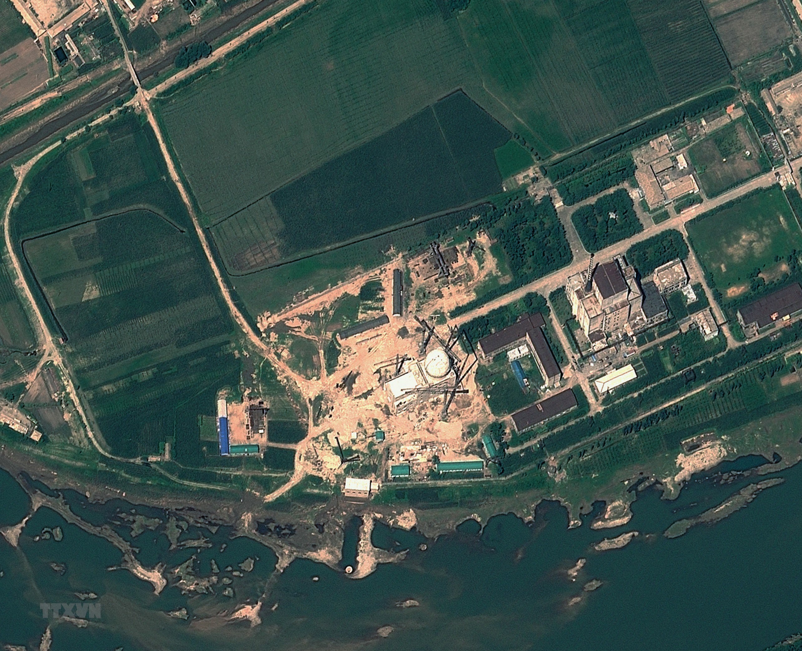 Hình ảnh vệ tinh từ GeoEye cho thấy tổ hợp hạt nhân Yongbyon ở Triều Tiên.