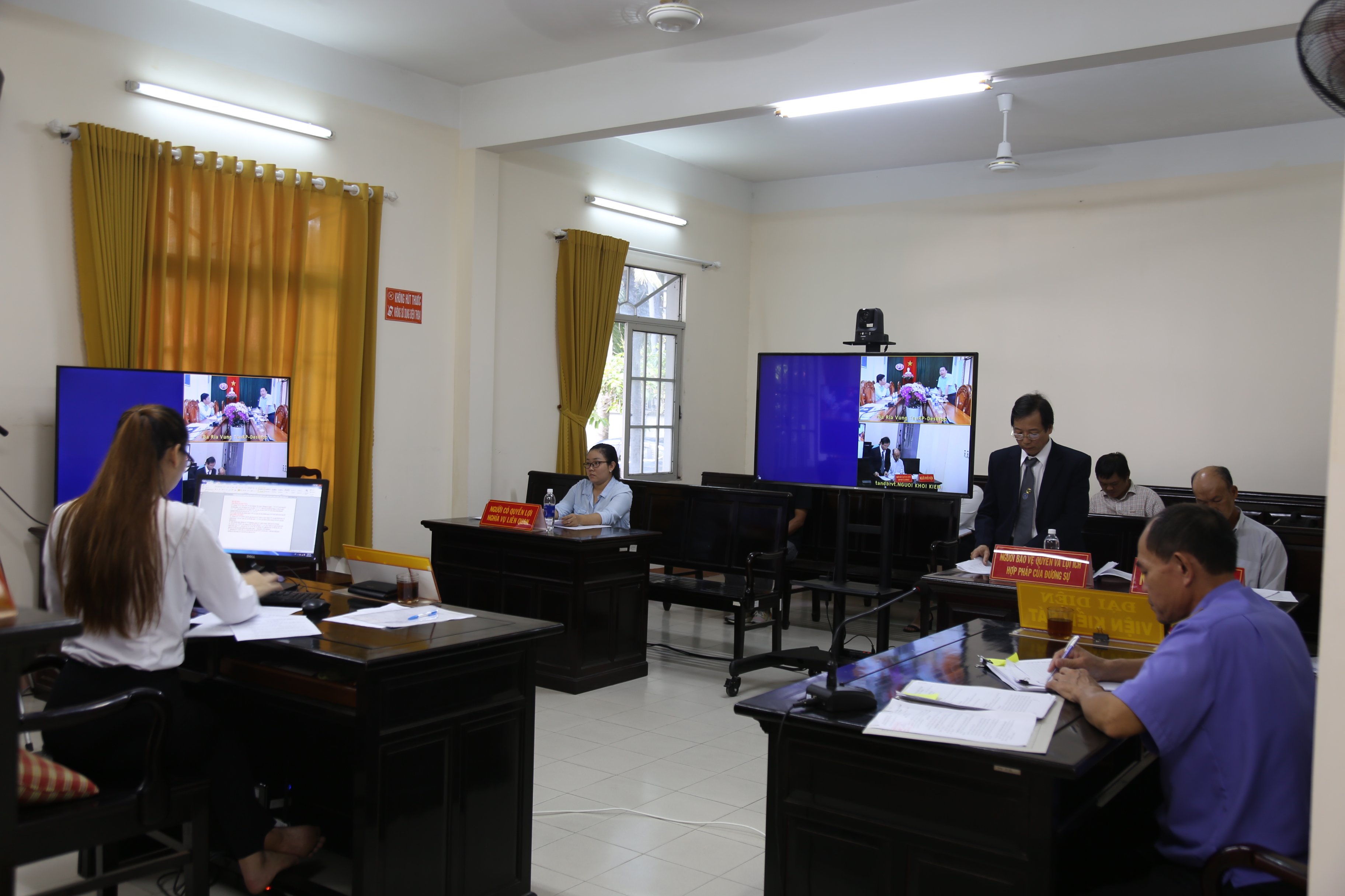 Phiên tòa xét xử trực tuyến của TAND tỉnh diễn ra ngày 14/9.