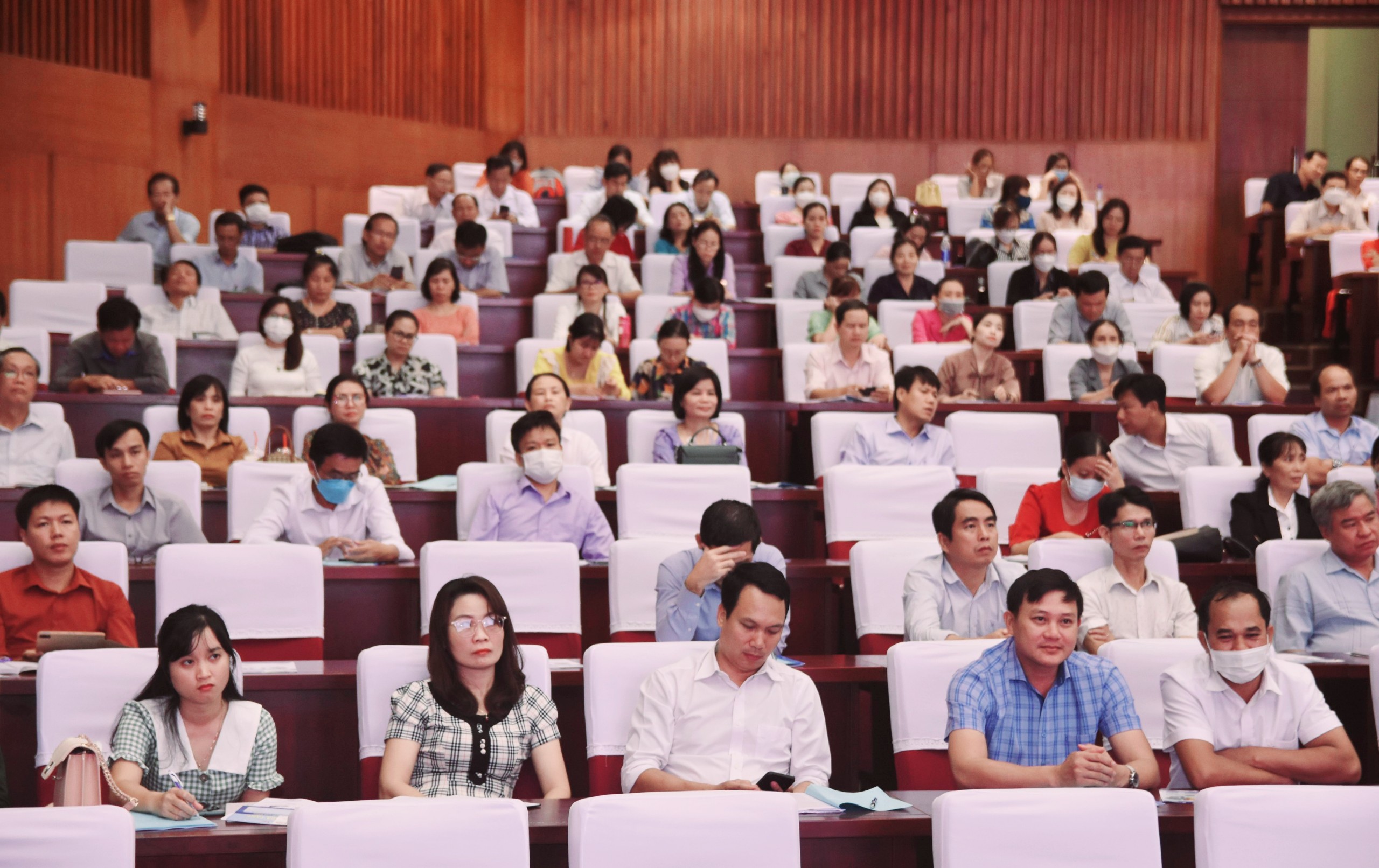Các đại biểu tham dự buổi tập huấn.