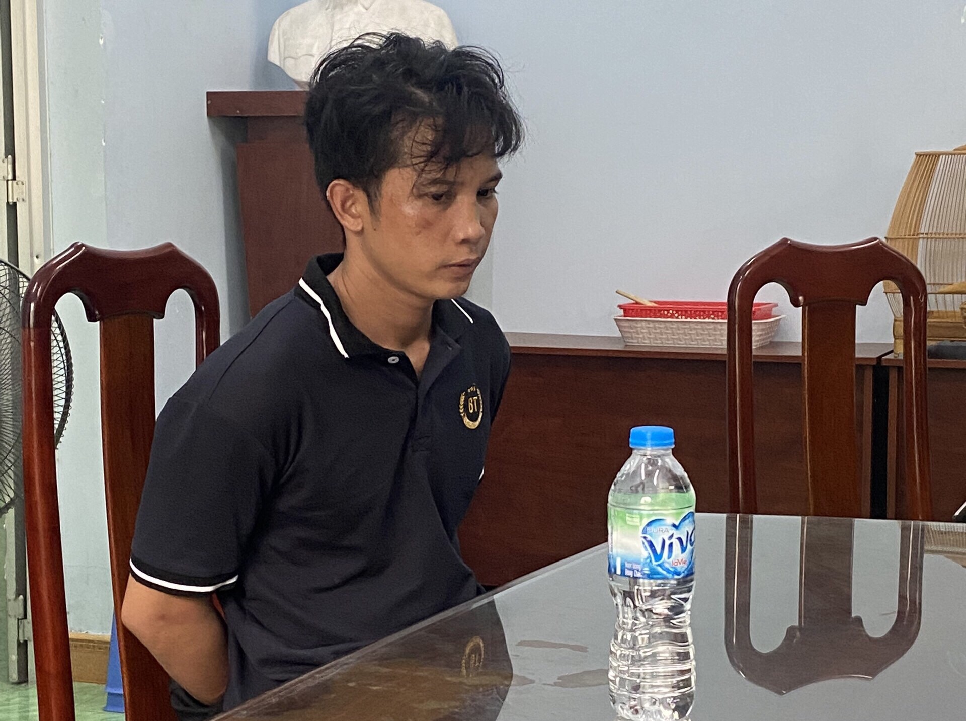 Nguyễn Văn Phong (SN 1991, ngụ tỉnh Đồng Nai) tại cơ quan công an.