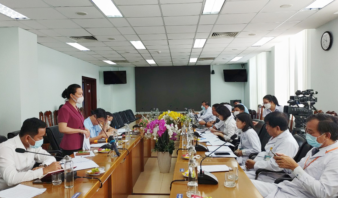 Quang cảnh buổi làm việc.