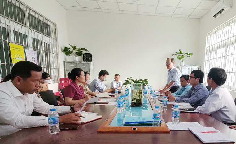 Quang cảnh buổi làm việc.