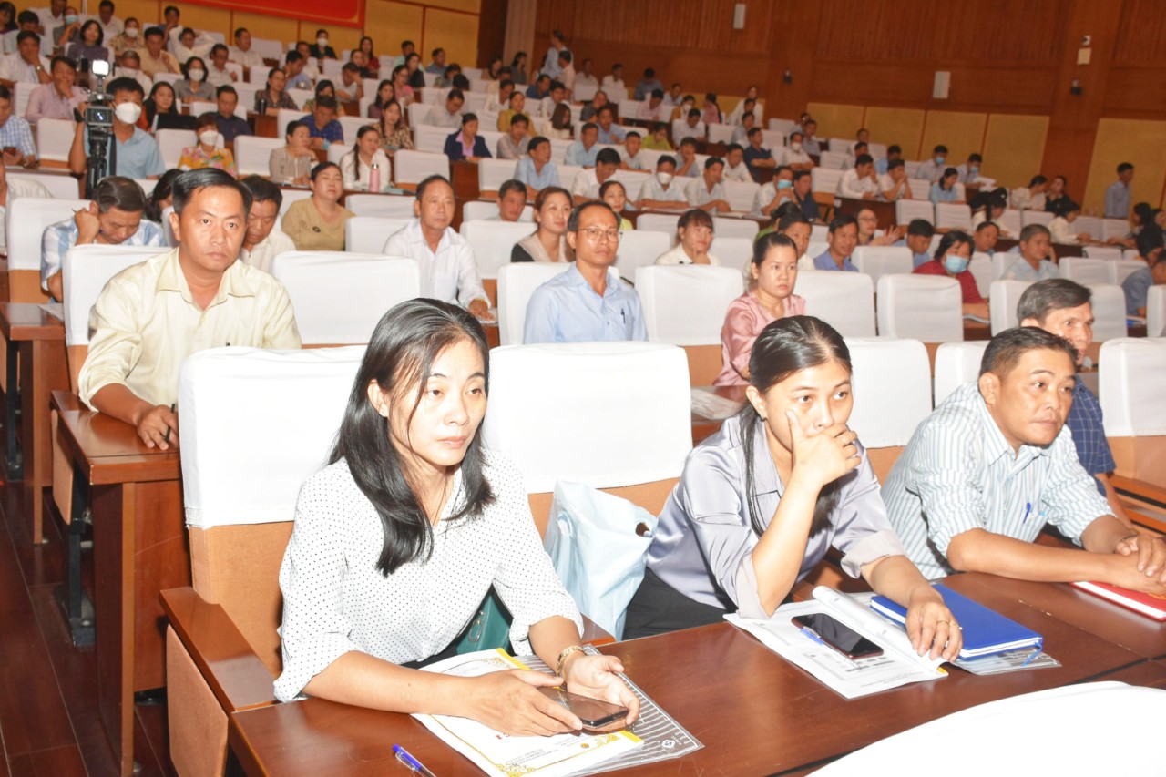 ác đại biểu HĐND cấp huyện và cấp xã tham dự tập huấn.