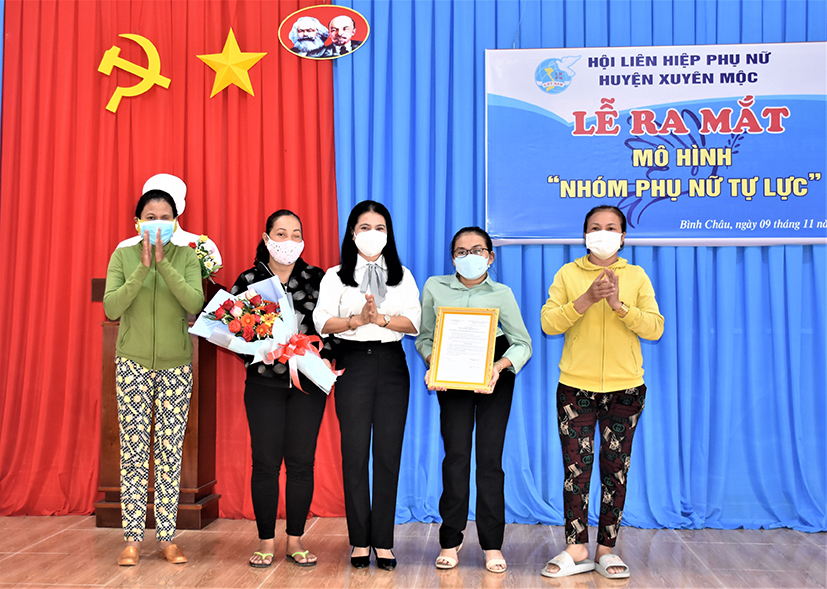 “Nhóm phụ nữ tự lực” tại huyện Xuyên Mộc được thành lập tháng 8/2021 trở thành điểm tựa vật chất và tinh thần hỗ trợ hội viên khuyết tật.