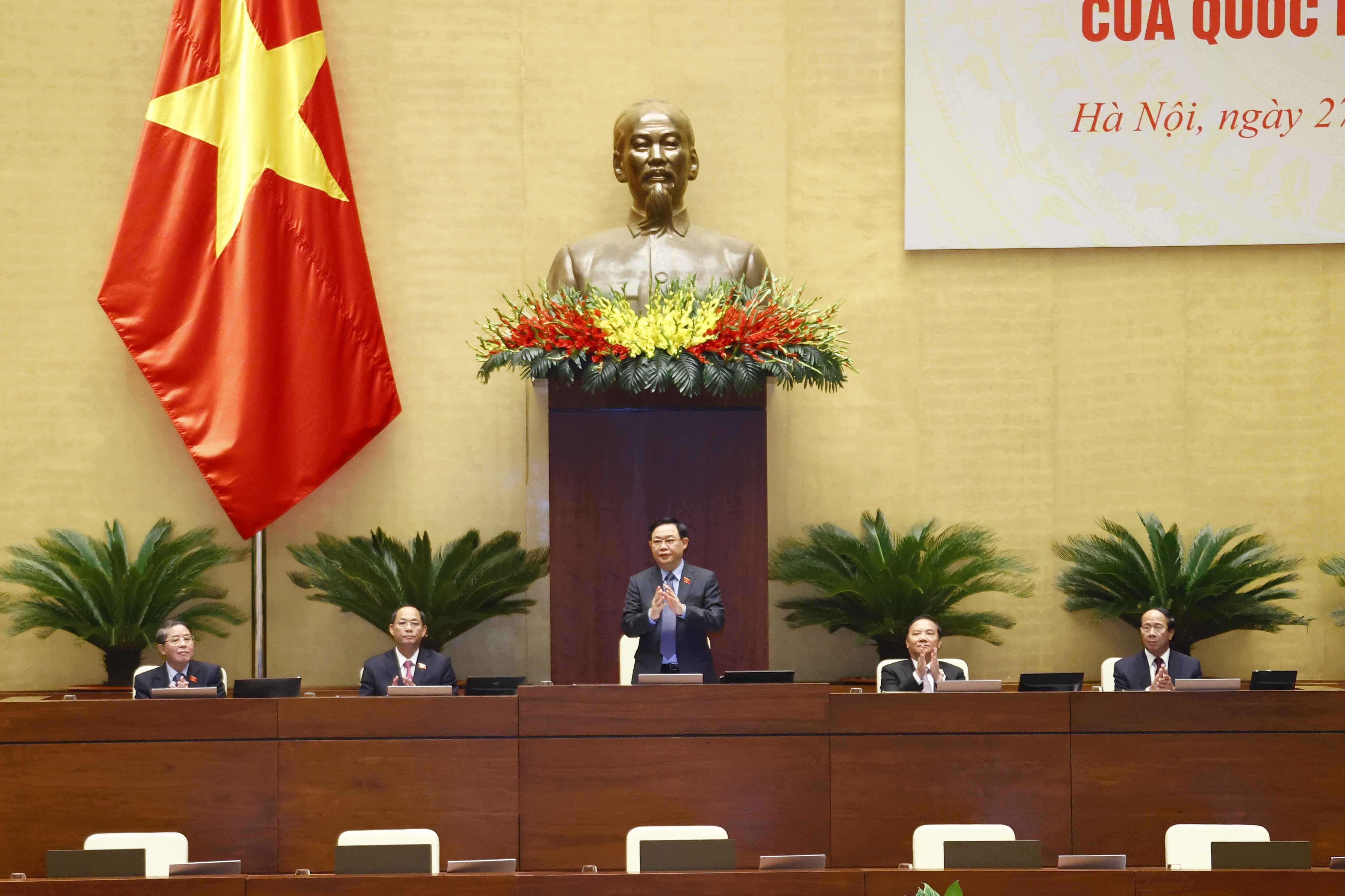 Chủ tịch Quốc hội Vương Đình Huệ chủ trì hội nghị. Ảnh: Doãn Tấn