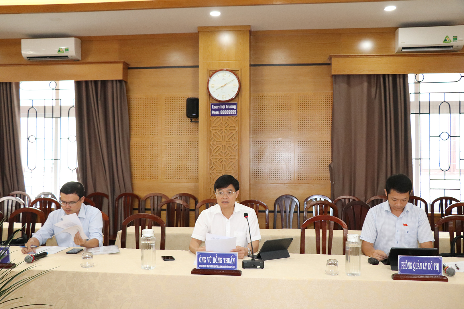 Phó Chủ tịch UBND TP.Vũng Tàu Vũ Hồng Thuấn phát biểu kết luận buổi làm việc.