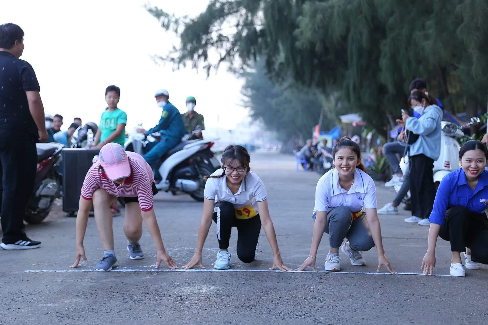 Các VĐV tham gia giải chạy bộ “Phuoc Tinh Running 2022” 
