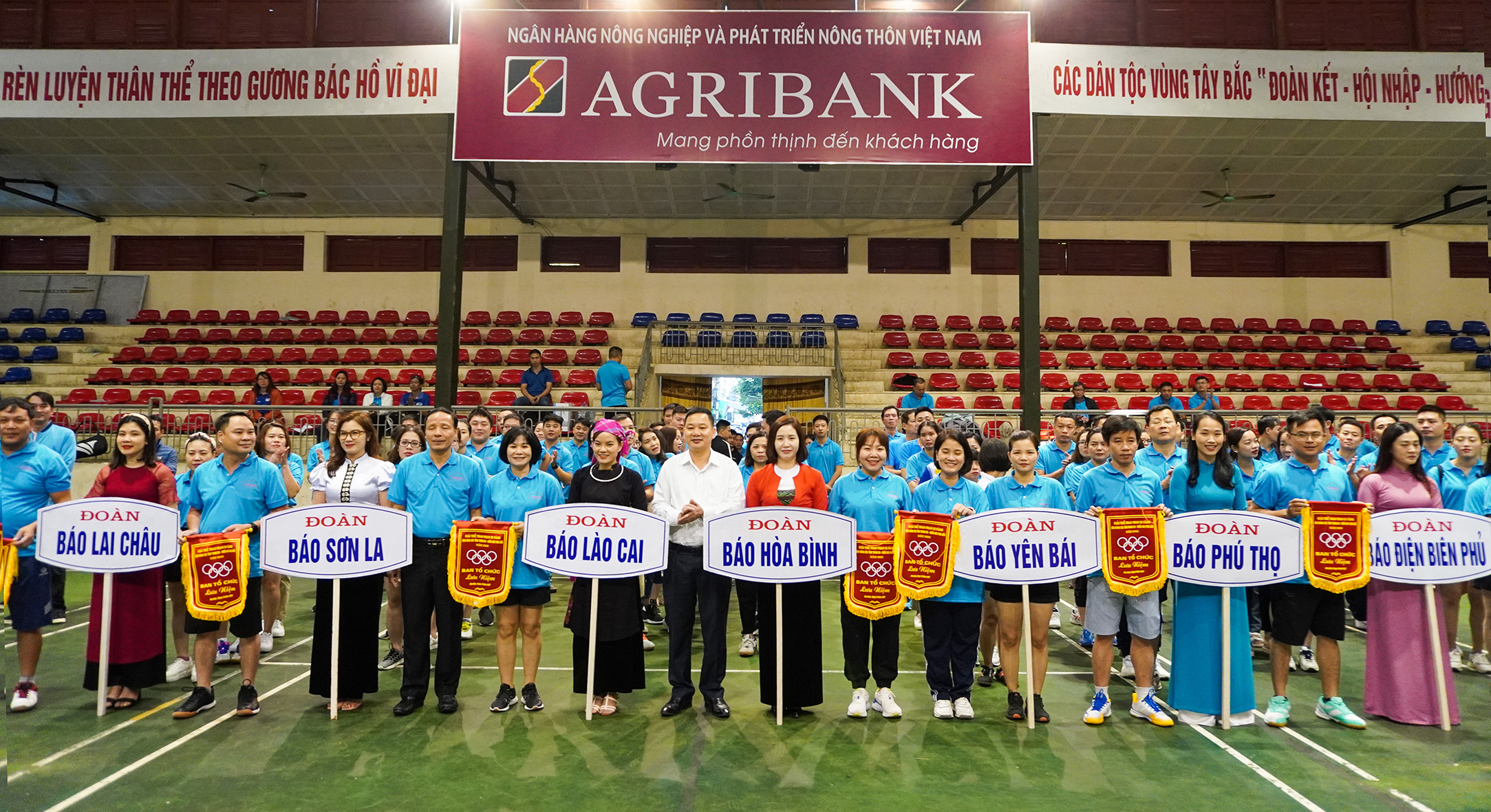 Các đoàn dự Giải thể thao Phan Si Păng Báo Đảng các tỉnh Trung du – Miền núi phía Bắc năm 2022