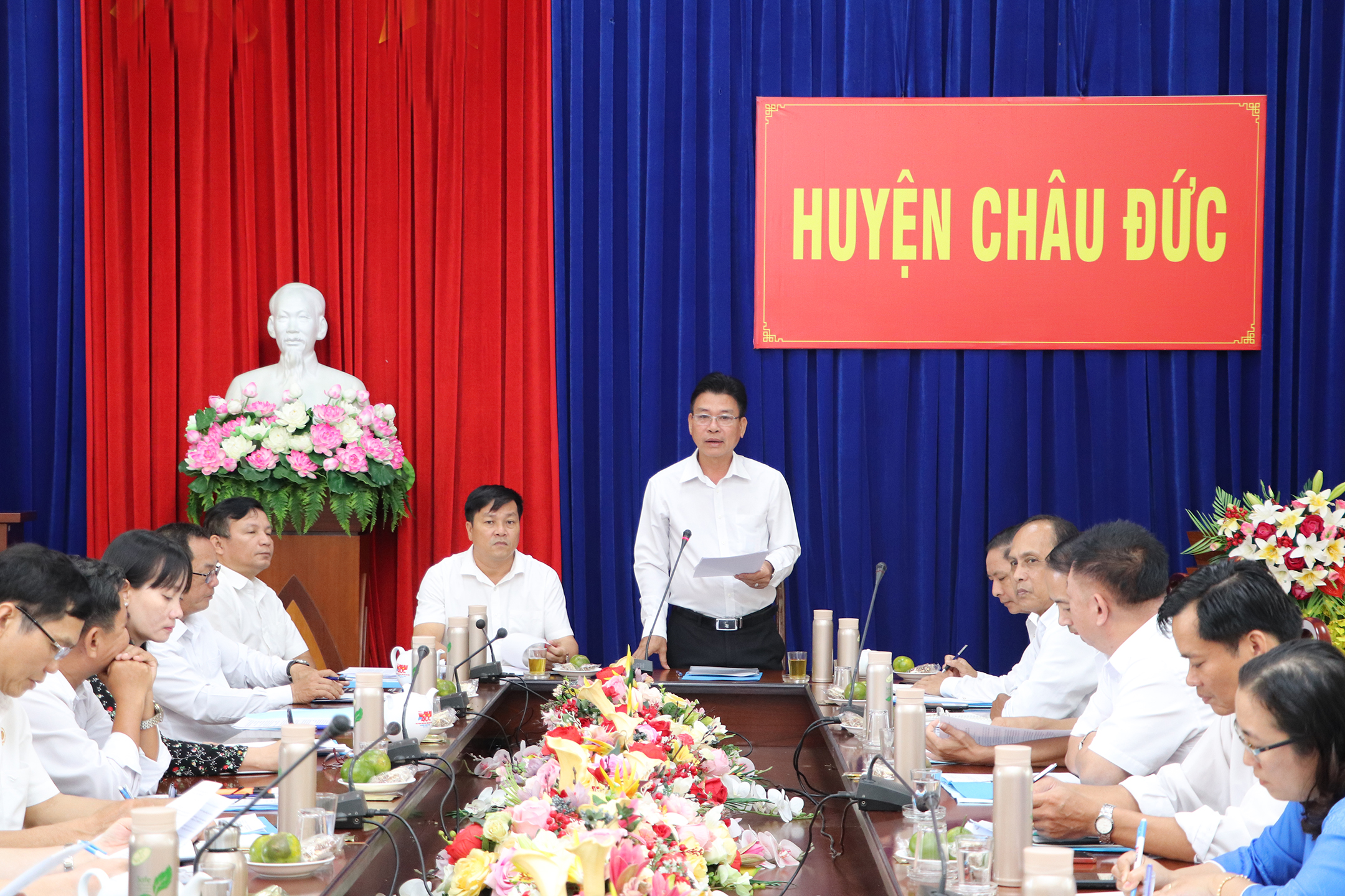 Phó Chủ tịch Ủy ban MTTQ Việt Nam tỉnh Trần Văn Lợi phát biểu kết luận buổi giám sát.