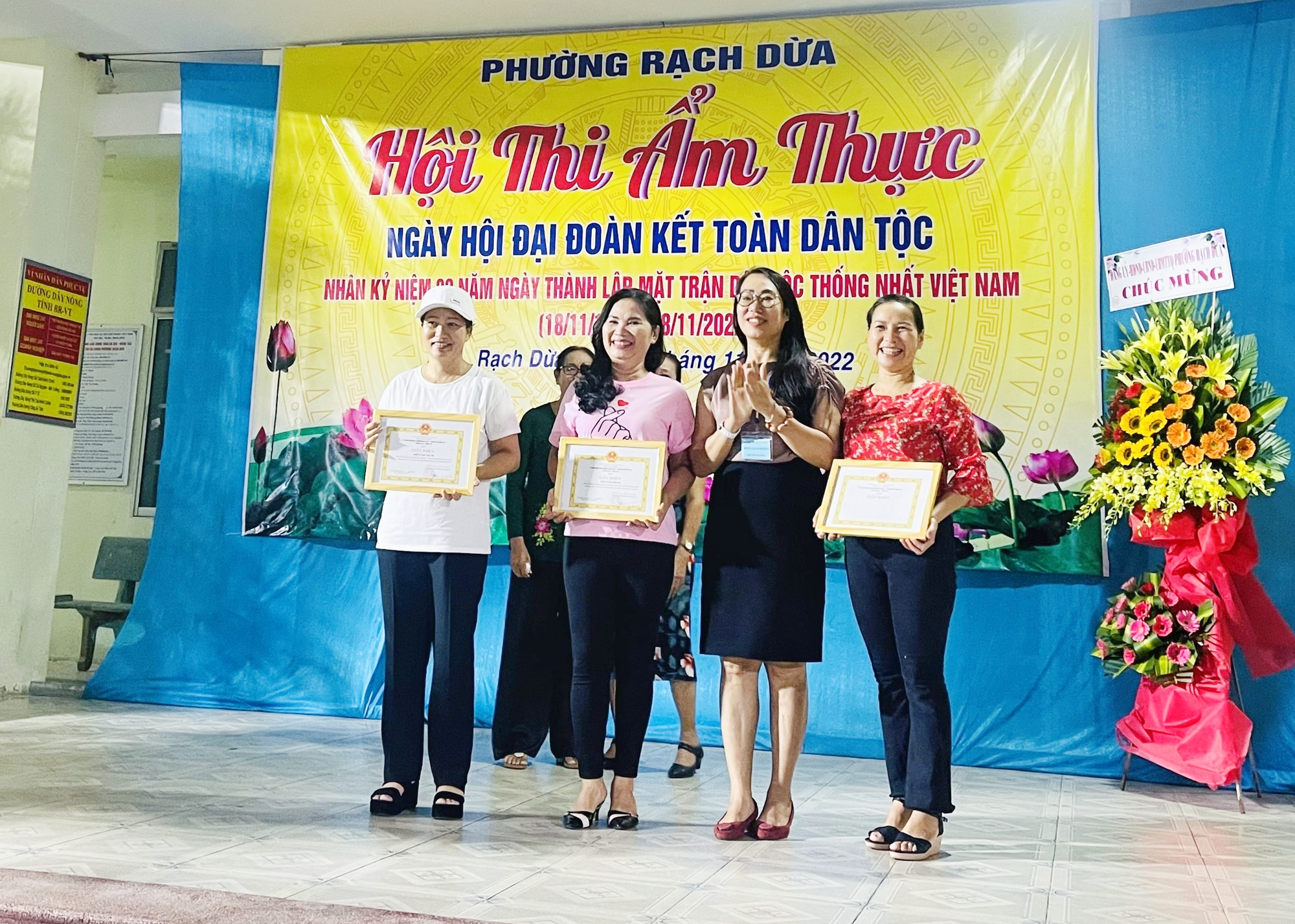 BTC trao Giải cho các đội thi đạt kết quả xuất sắc tại hội thi.