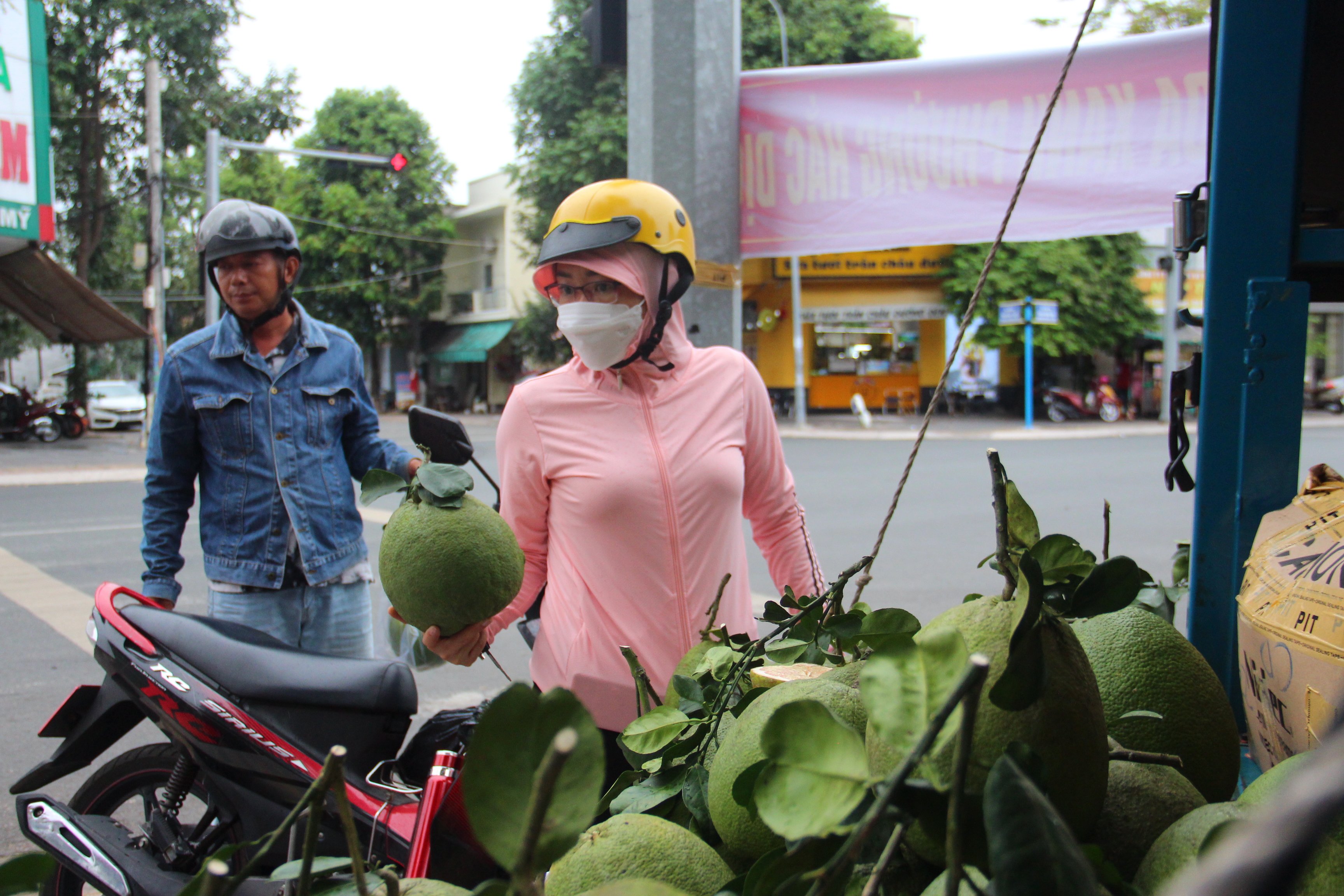 Không vào trúng dịp lễ, rằm nên sức mua Bười da xanh hiện nay vẫn ở mức thấp