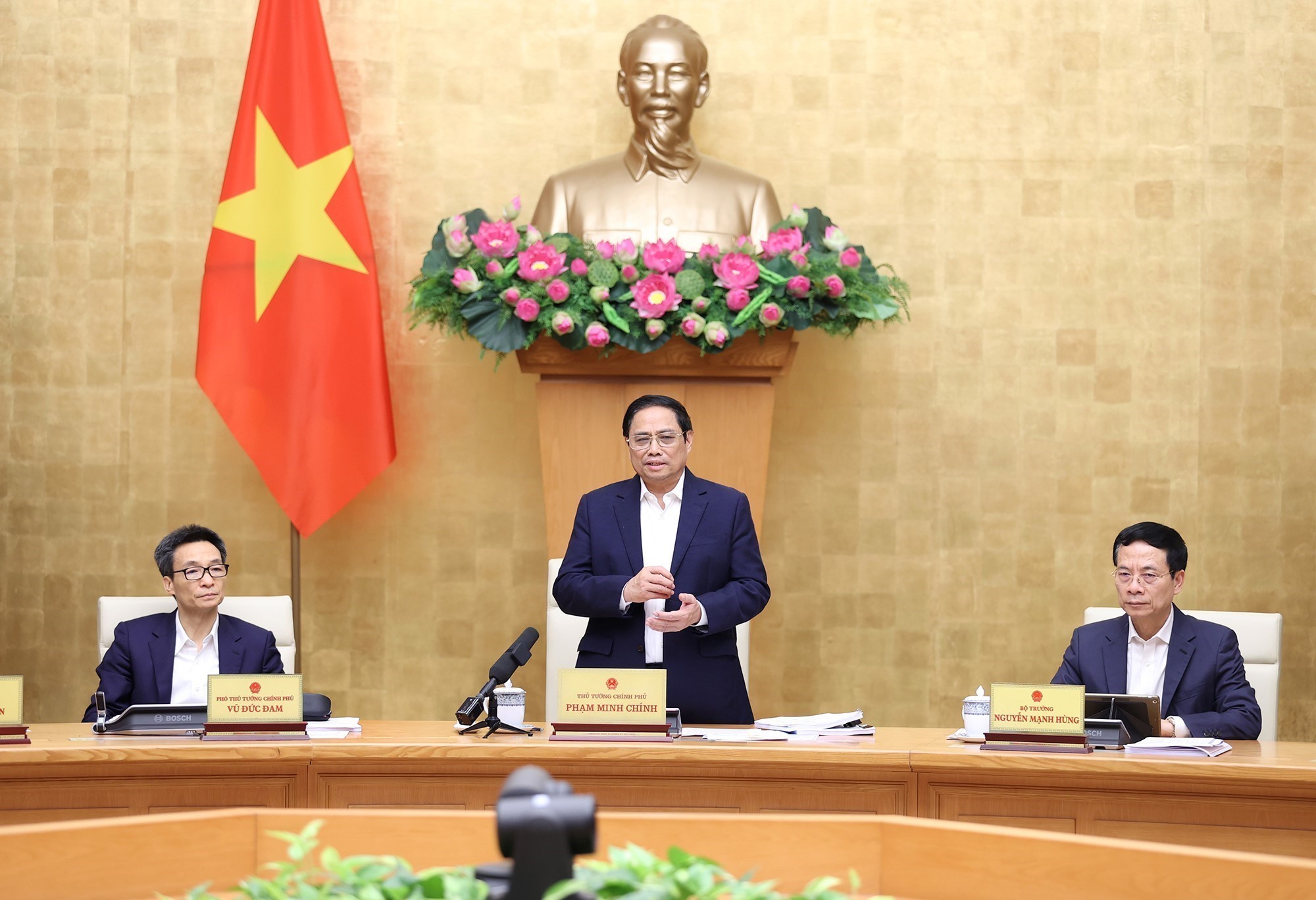 Thủ tướng Phạm Minh Chính chủ trì Hội nghị trực tuyến toàn quốc về truyền thông chính sách. Ảnh: DƯƠNG GIANG