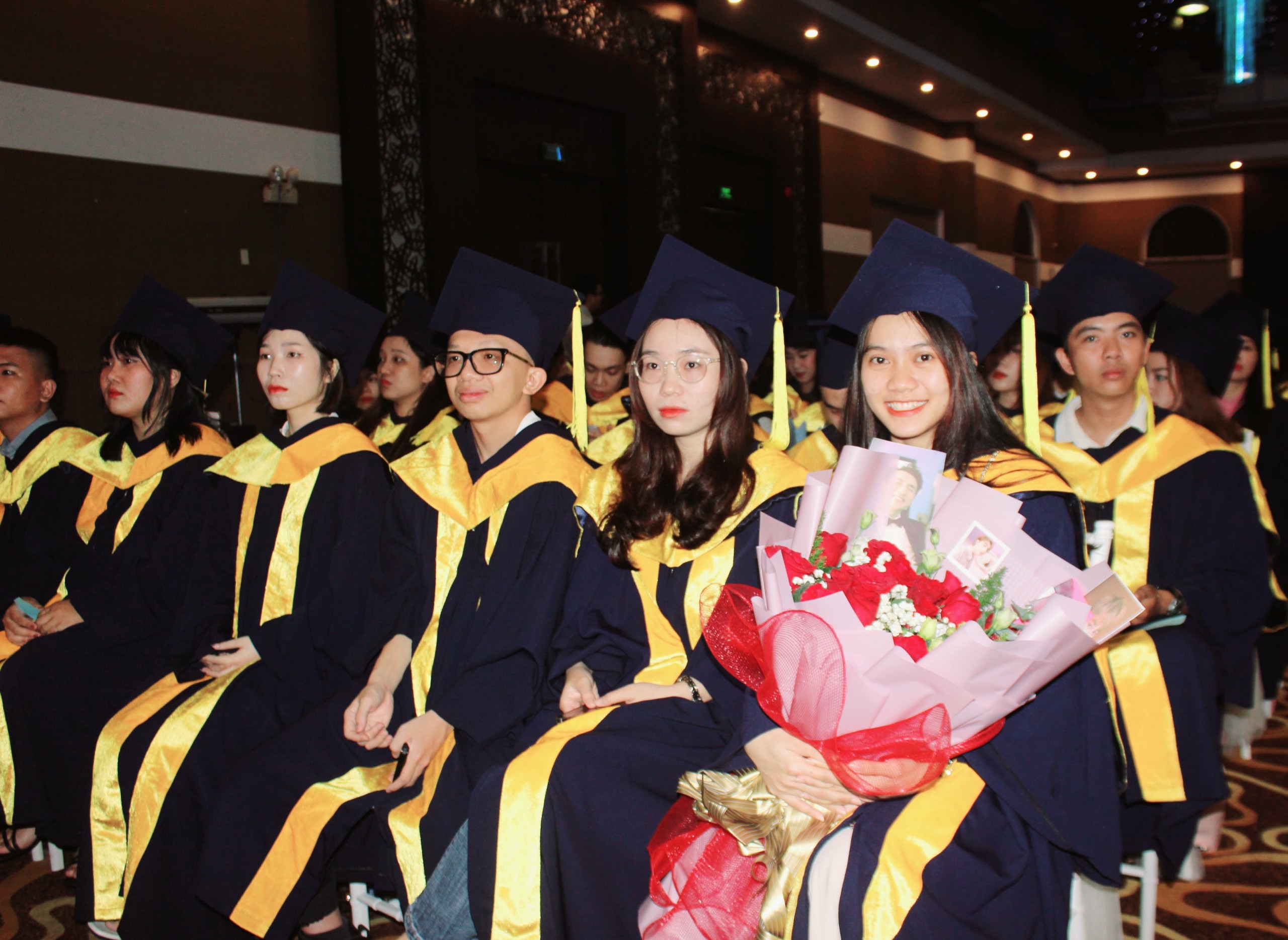 Trường Đại học bà Rịa-Vũng Tàu tổ chức Lễ tốt nghiệp và trao bằng Thạc sĩ, kỹ sư, cử nhân năm 2022 cho 125 tân thạc sĩ, 474 tân kỹ sư, cử nhân.