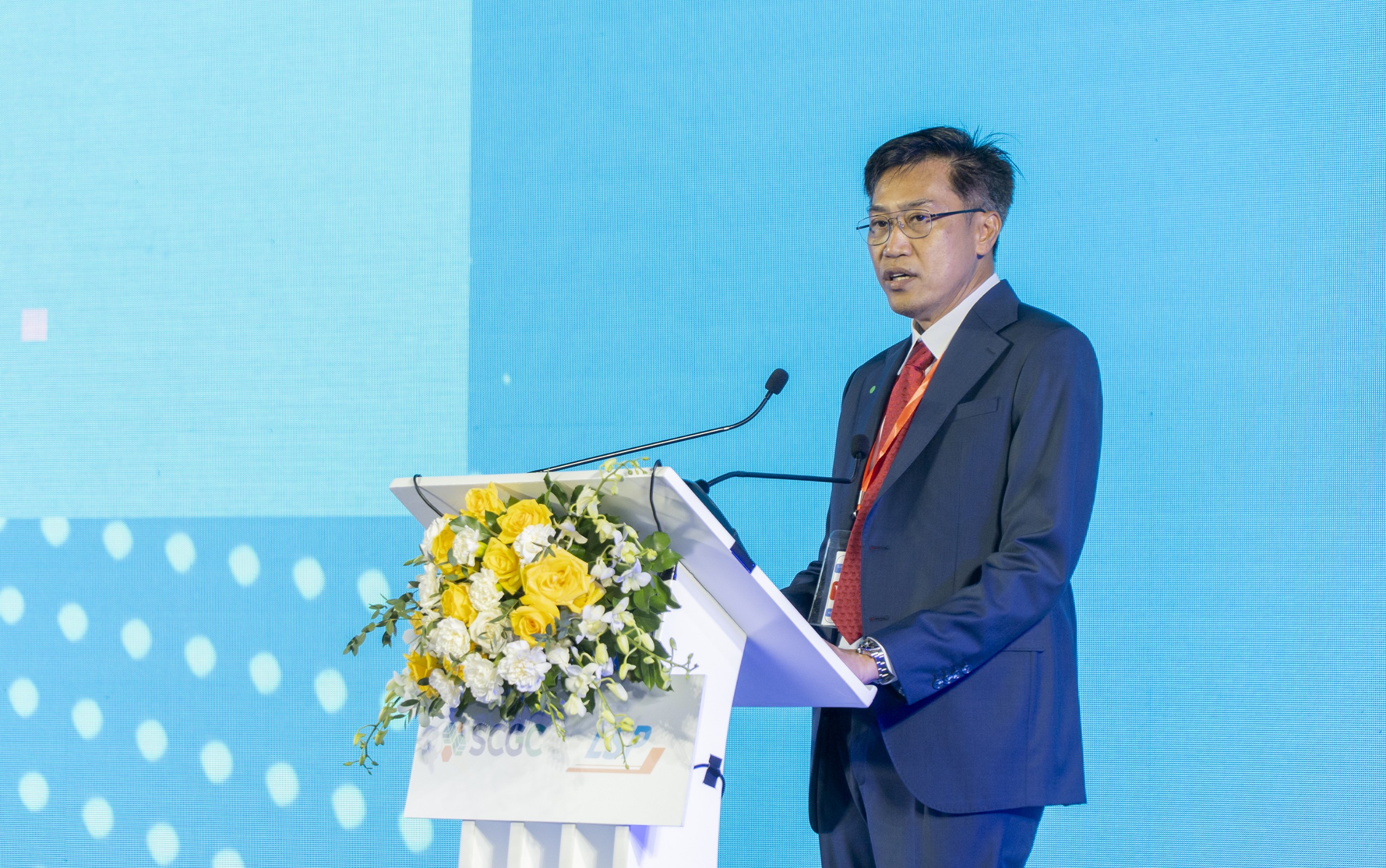 Ông Tharna Sanee, Tổng Giám đốc Công ty TNHH Hoá dầu Long Sơn (LSP) thông tin về công trình Cụm Cảng, Bồn bể chuyên dụng và Nhà máy Tiện ích Trung tâm