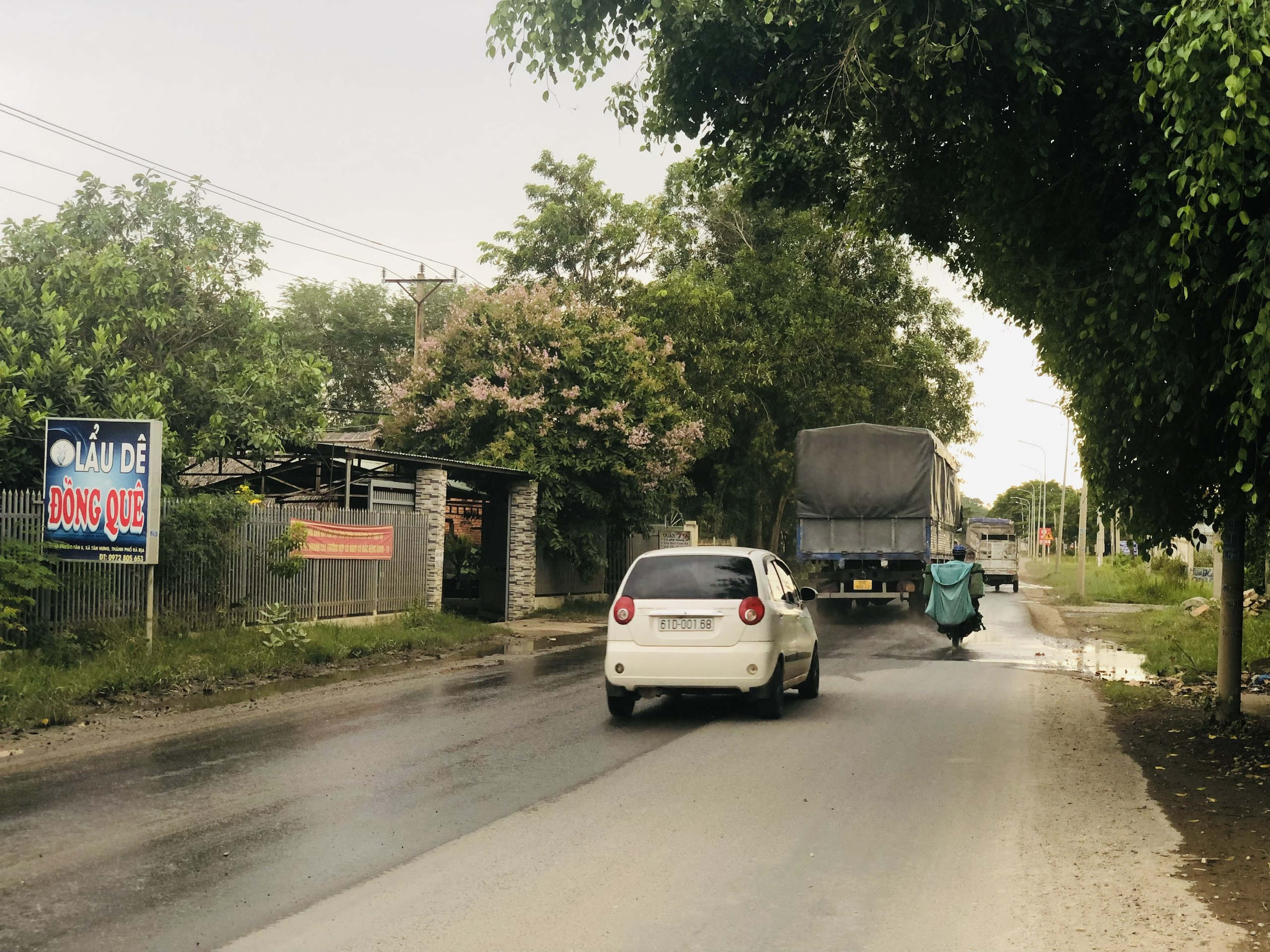 Rà soát khu vực đất công để ưu tiên thi công trước.  Trong ảnh: Đoạn nút giao cao tốc Biên Hòa - Vũng Tàu với đường Phước Tân - Châu Pha.
