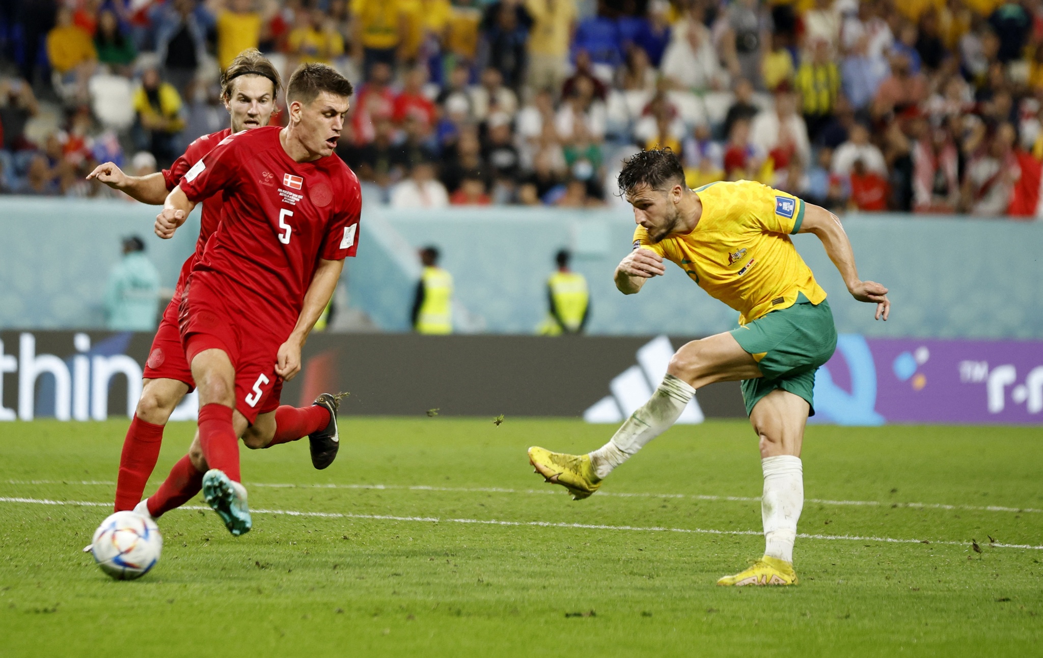 Pha dứt điểm thành bàn duy nhất trận đấu của Mathew Leckie. 