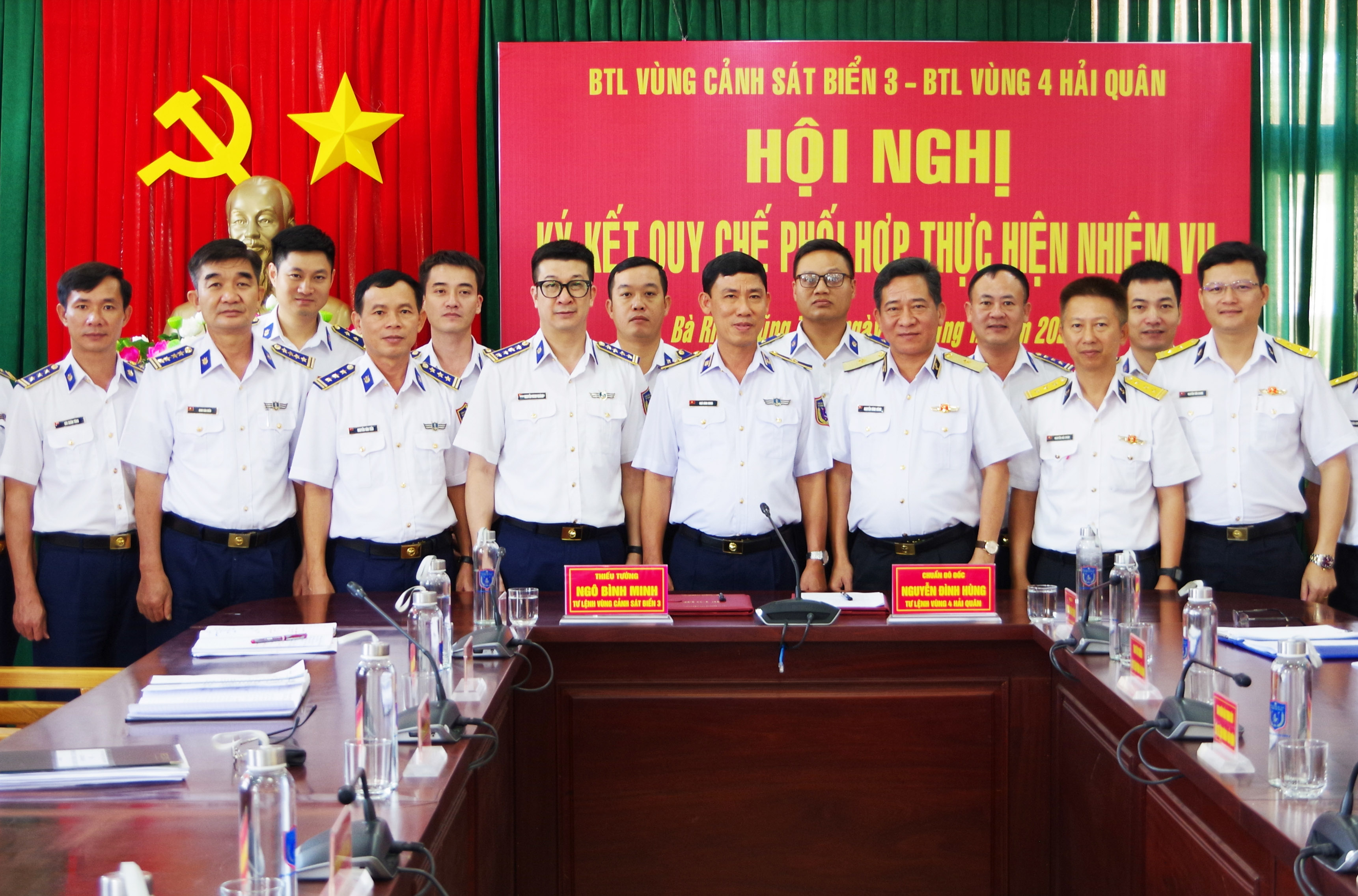 Bộ Tư lệnh Vùng 4 Hải quân và Bộ Tư lệnh Vùng Cảnh sát biển 3 ký kết kế hoạch phối hợp hoạt động thực hiện nhiệm vụ.