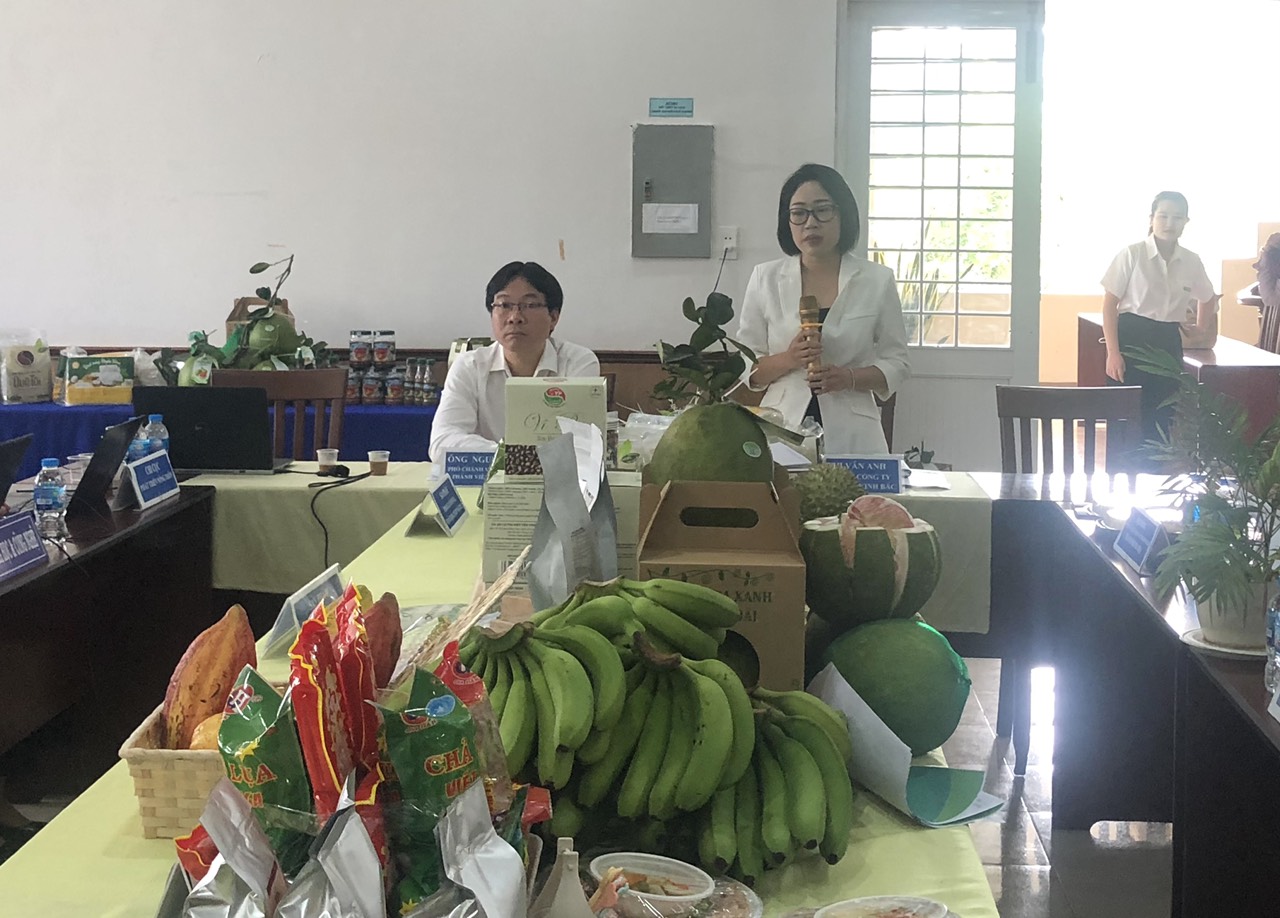 Lãnh đạo Công ty CP Sông Đà Kinh bắc đơn vị hỗ trợ, tư vấn đánh giá phát biểu tại hội nghị.