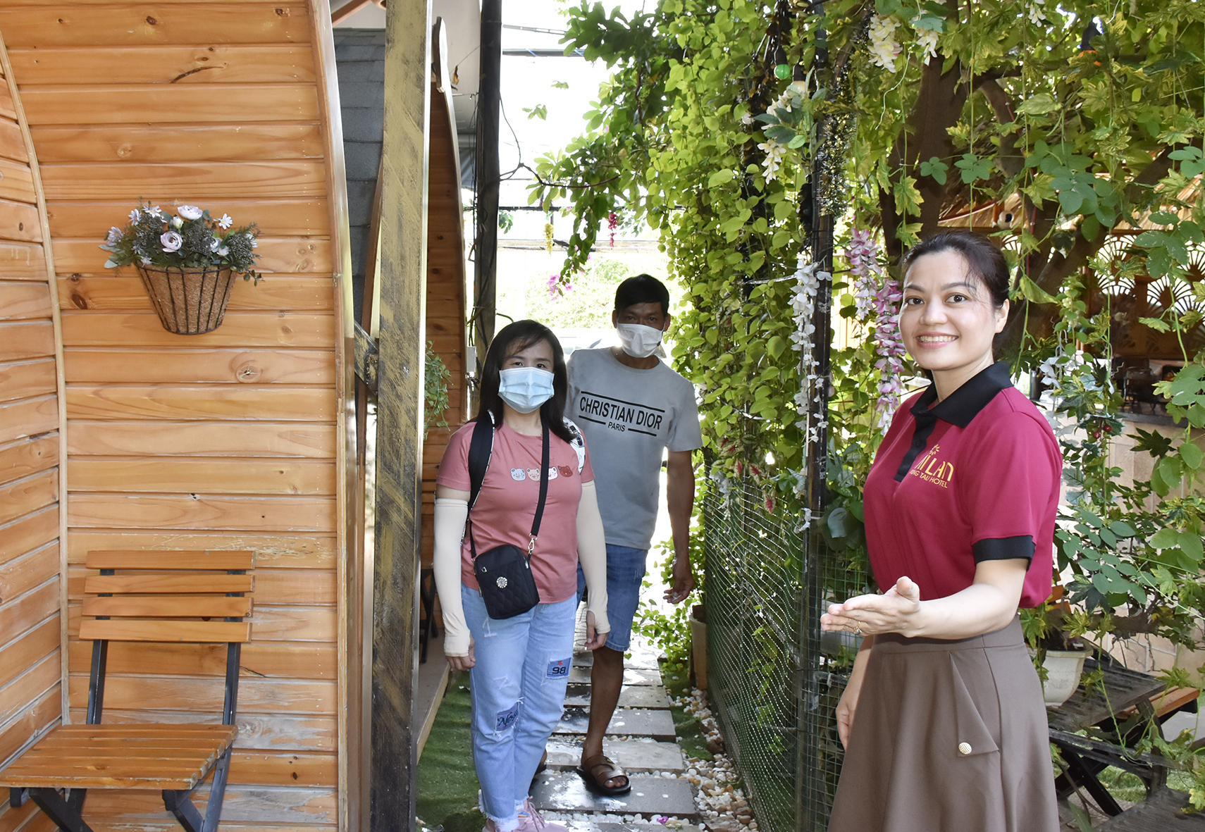 Du khách đặt phòng nghỉ tại Mi Lan Boutique Resort (240 - 242 Phan Chu Trinh, P.2, TP.Vũng Tàu)