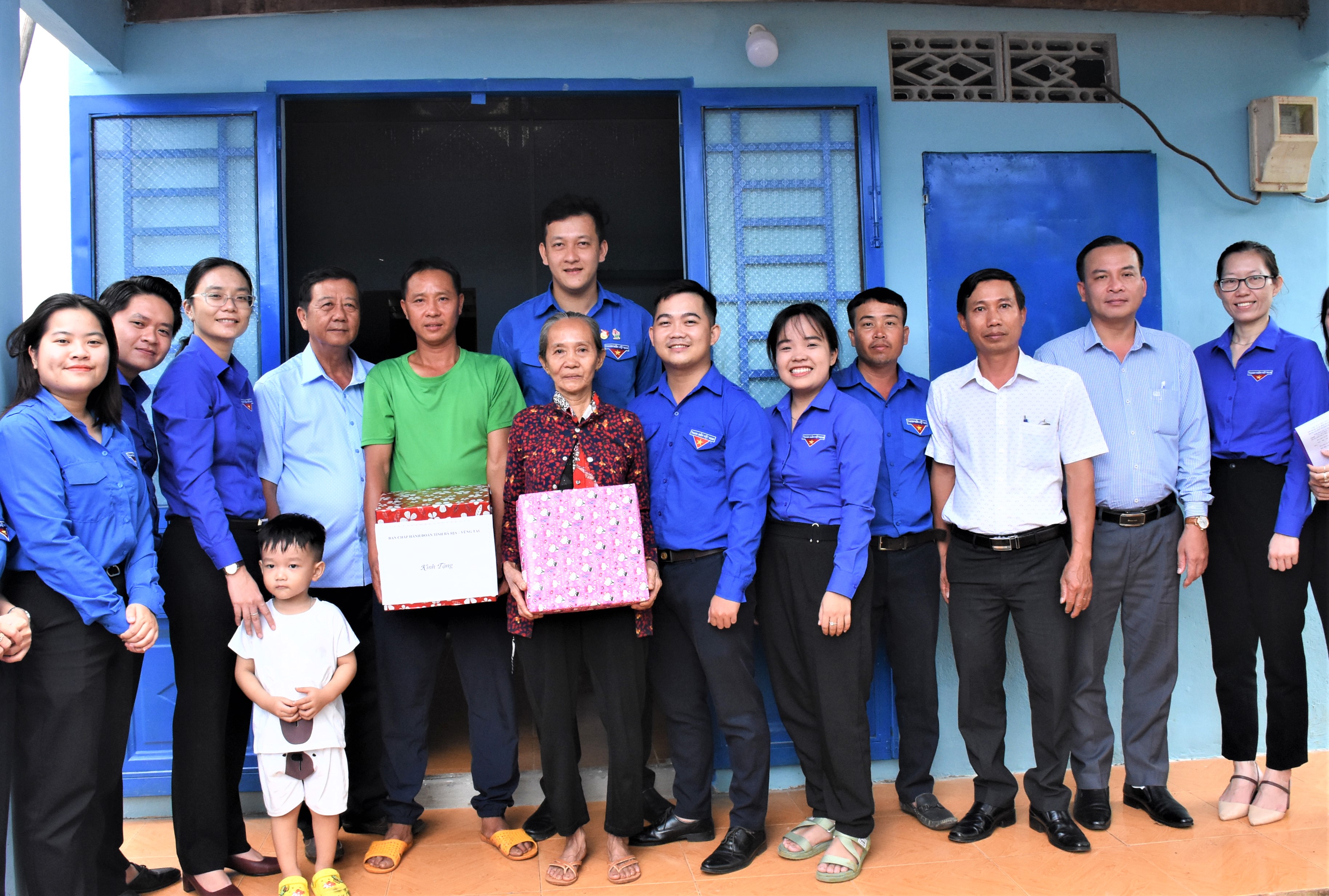 Tỉnh đoàn, Huyện Đoàn Xuyên Mộc, Xã Đoàn Hòa Hưng và chính quyền địa phương tại nhà đoàn viên Lý Tuấn Kiệt.