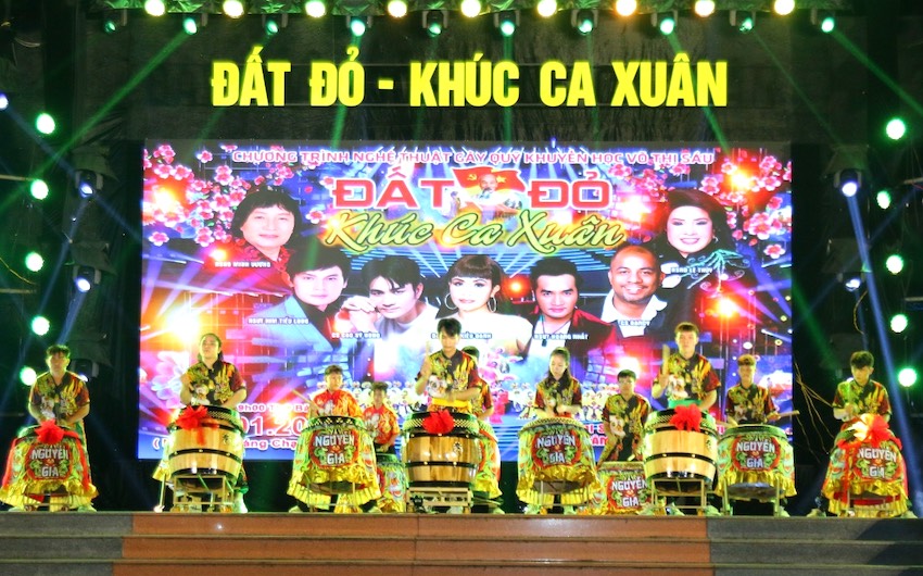 Tiết mục múa lân trong Chương trình nghệ thuật 