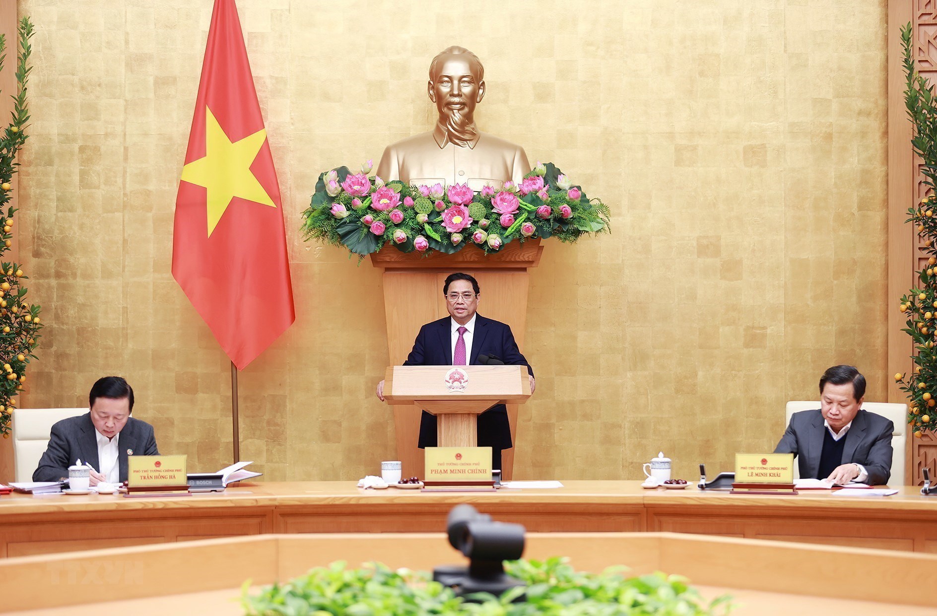 Thủ tướng Phạm Minh Chính phát biểu tại phiên họp.