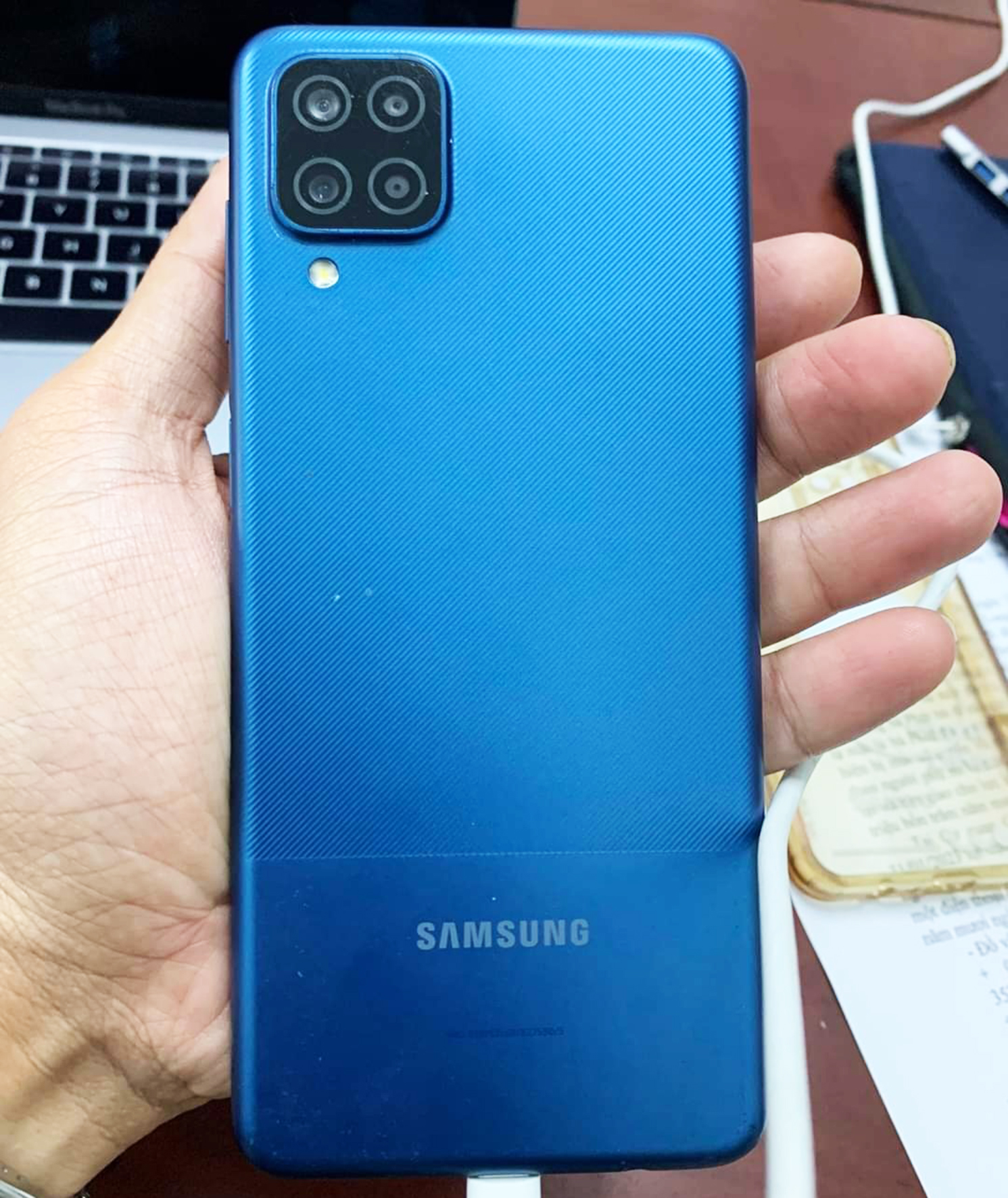 Chiếc ĐTDĐ tang vật Phát đã trộm