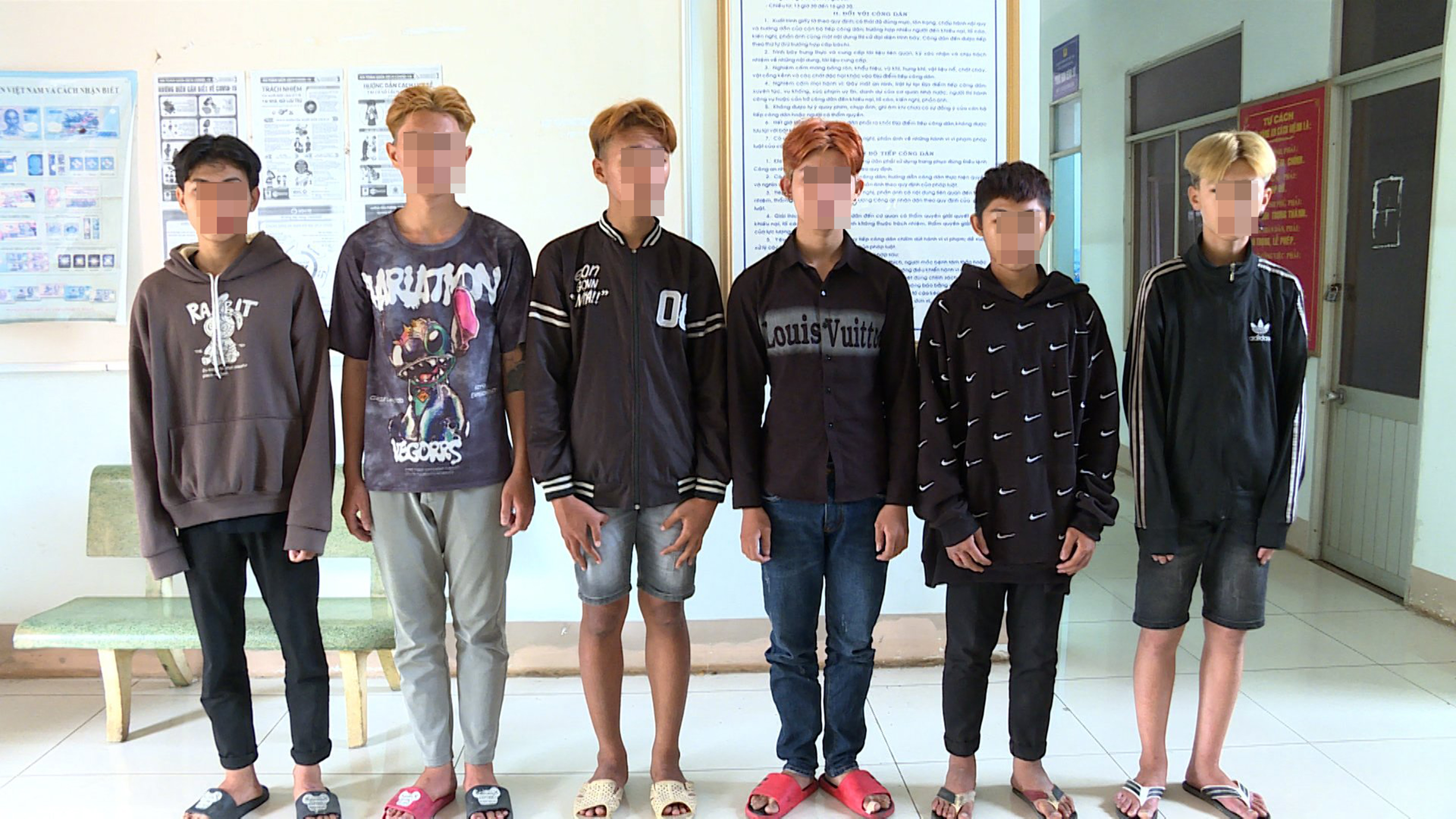 Trong 5 đối tượng thực hiện hành vi “cướp tài sản” trên địa bàn TT.Đất Đỏ ngày 31/1, nhiều em phạm tội  khi chưa đủ 18 tuổi.