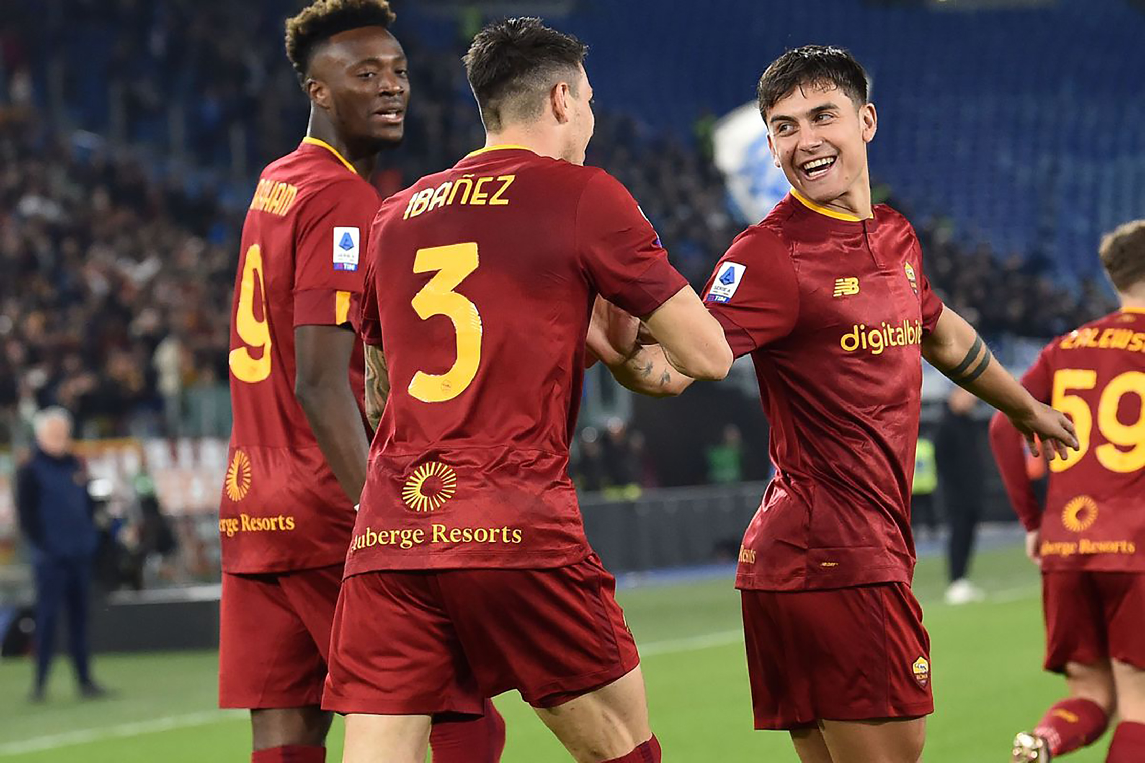 Roma của HLV Mourinho đang có nhiều cơ hội trở lại Champions League sau 4 năm.