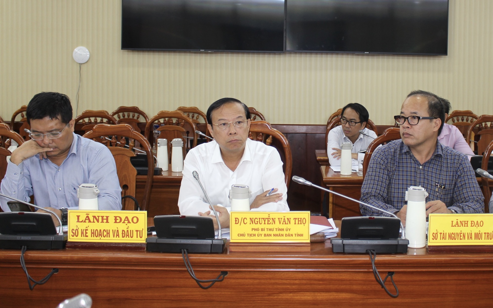 Ông Nguyễn Văn Thọ, Chủ tịch UBND tỉnh chủ trì buổi làm việc với LSP.