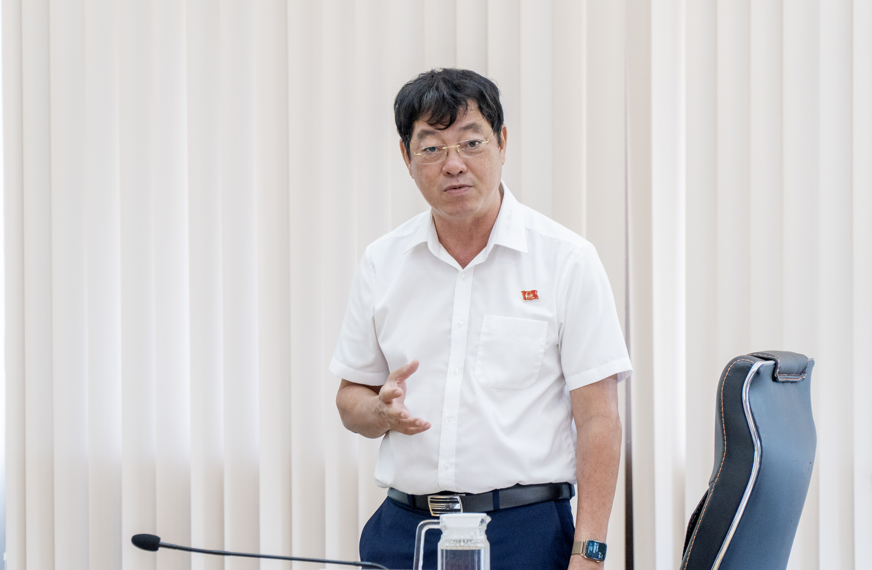 Ông Trần Đình Khoa, Ủy viên Ban Thường vụ Tỉnh ủy, Bí thư Thành ủy, Trưởng BCĐ chuyển đổi số TP. Vũng Tàu phát biểu kết luận cuộc họp.