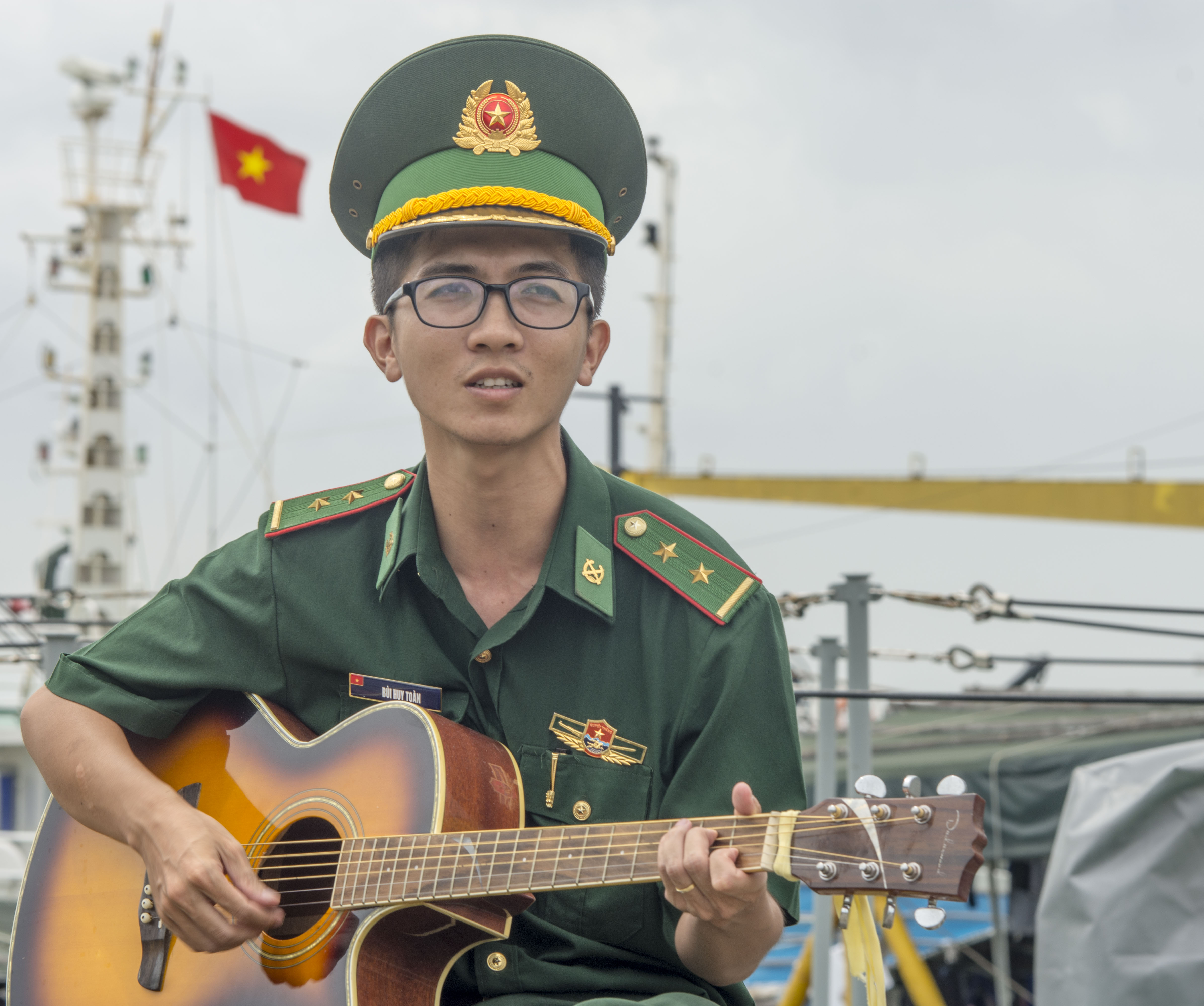 Trung úy Bùi Huy Toàn công tác tại Hải đoàn 18 Bộ đội Biên phòng  (đóng quân tại tỉnh Bà Rịa-Vũng Tàu) đạt giải B Cuộc thi sáng tác ca khúc về Đại hội Đoàn lần thứ XII diễn ra vào ngày 22/6/2022.