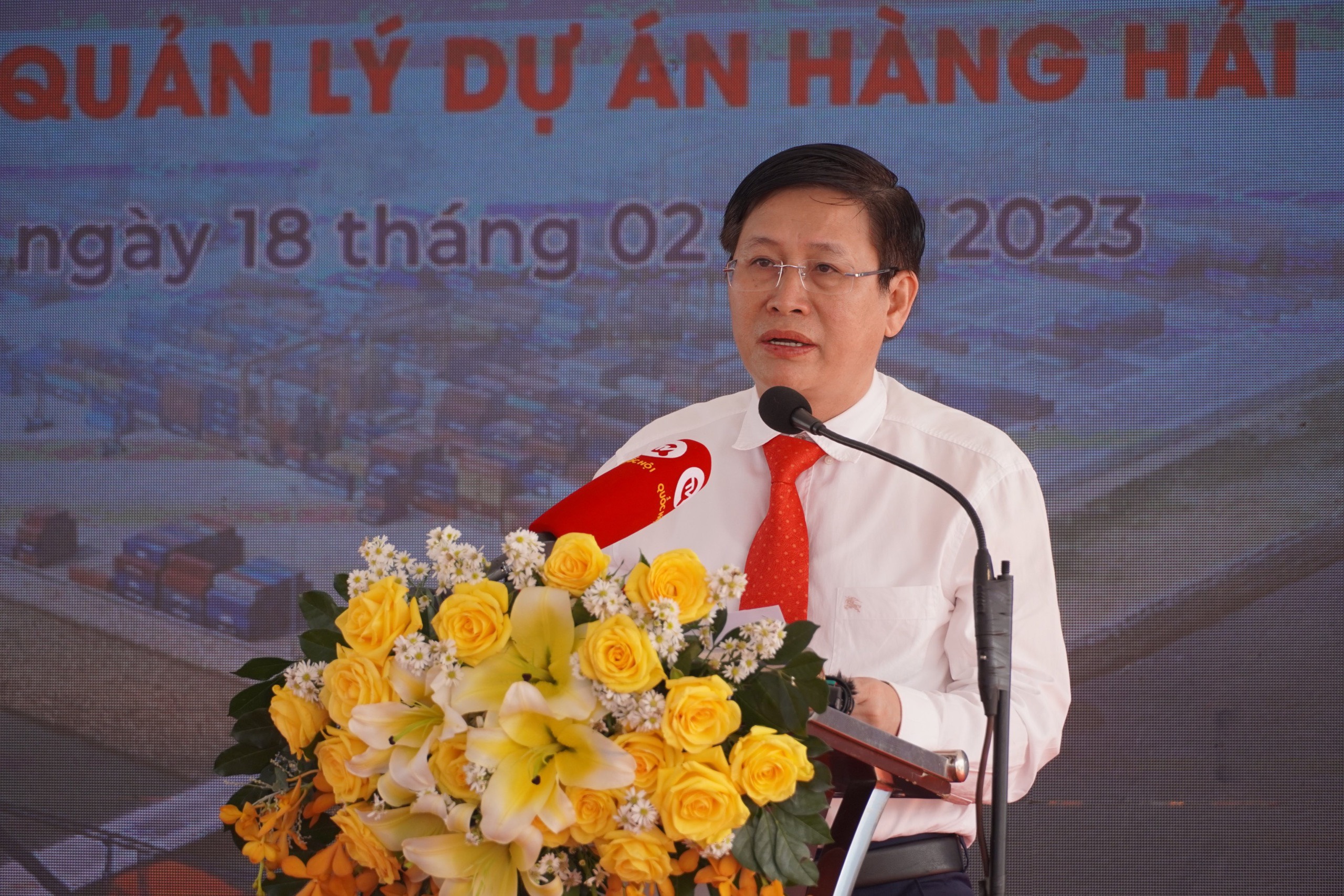 Ông Lê Ngọc Khánh, Phó Chủ tịch UBND tỉnh phát biểu tại buổi lễ
