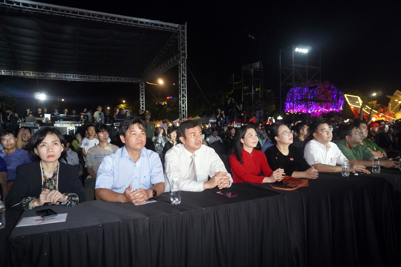 Các đại biểu tham dự Rock Show.