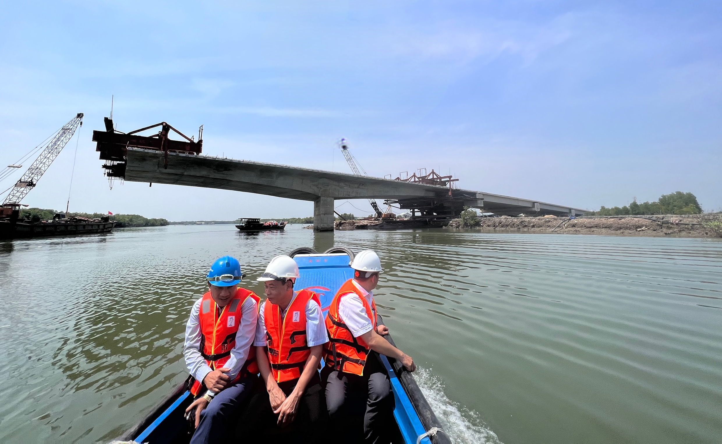 Cầu Rạch Ông thuộc dự án đường 991B dự kiến thông xe kỹ thuật trong tháng 6/2023.
